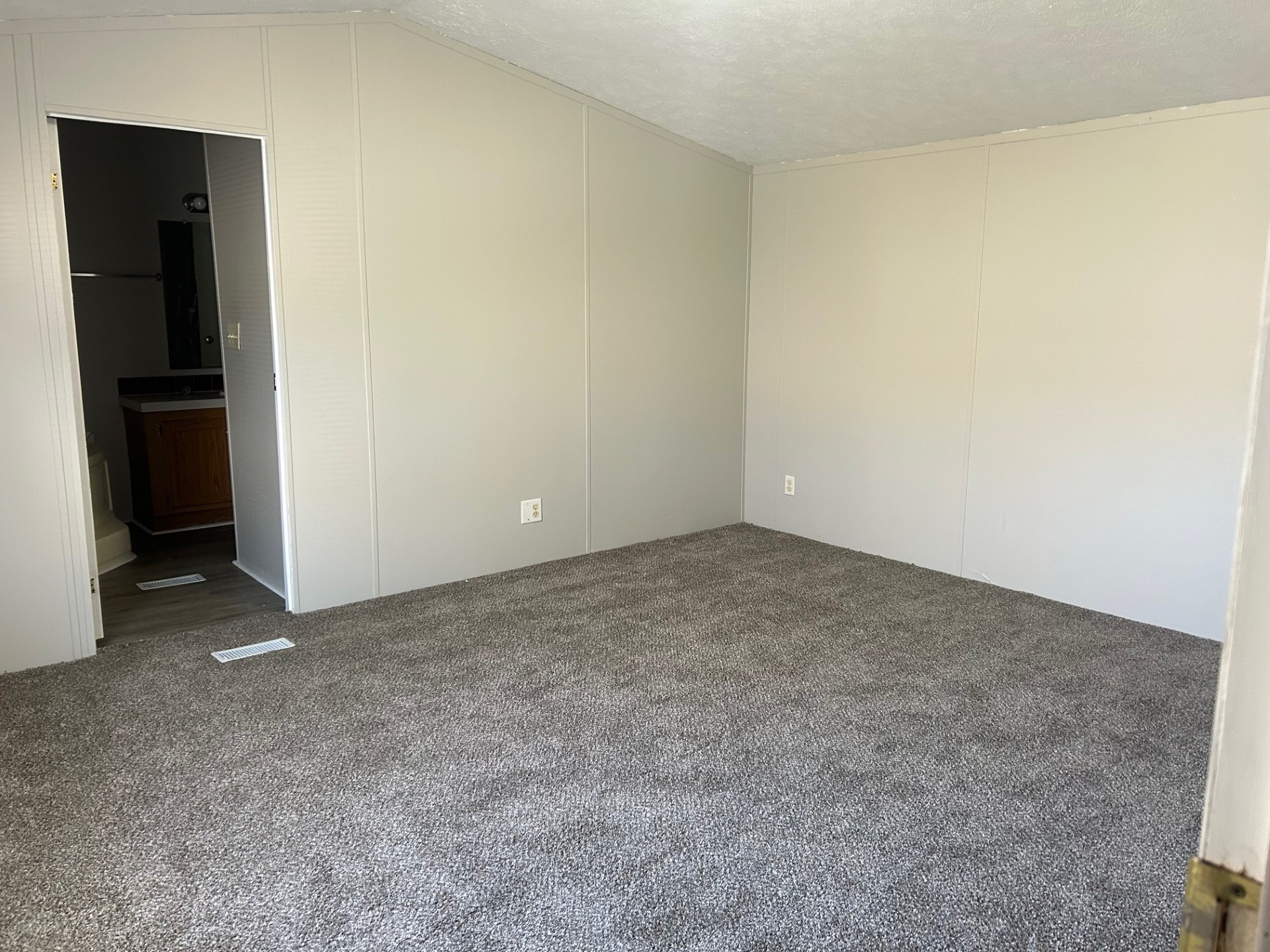 A photo of the Colonial Gardens Home