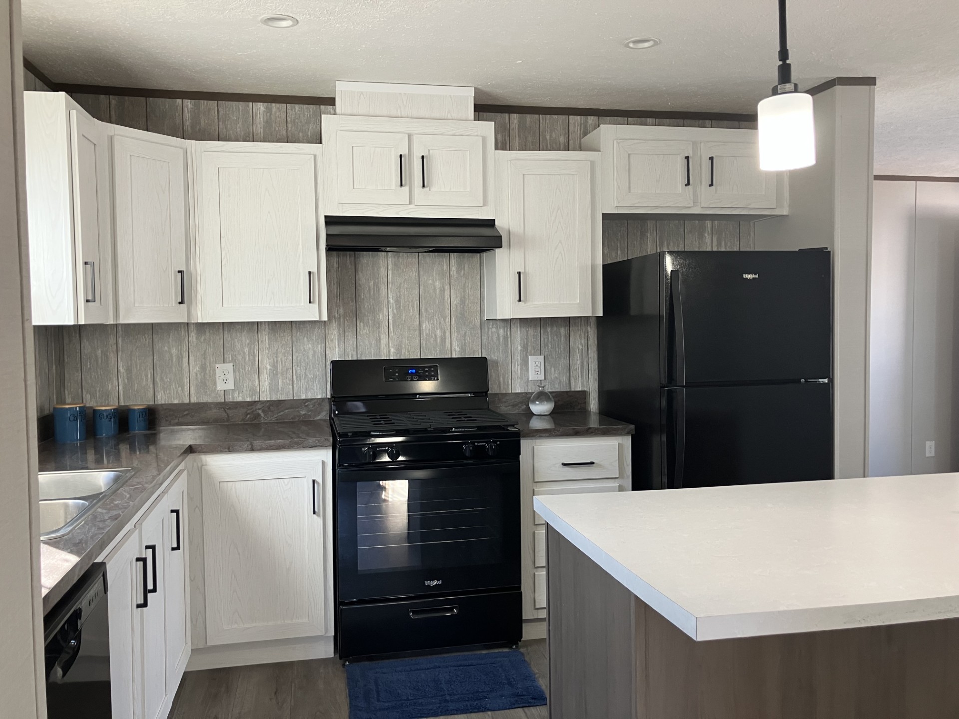 A photo of the Deluxe Lake Estates Home