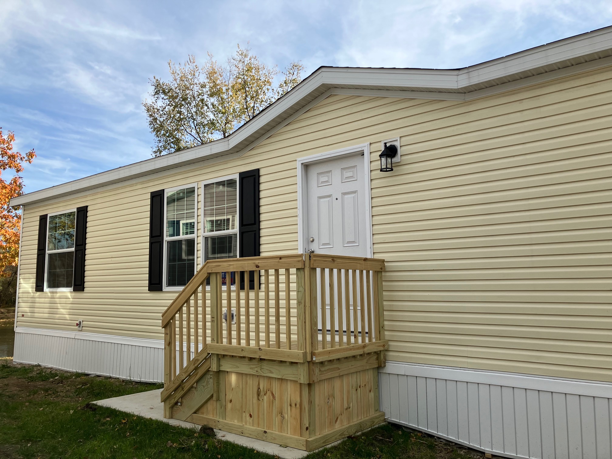 A photo of the Deluxe Lake Estates Home