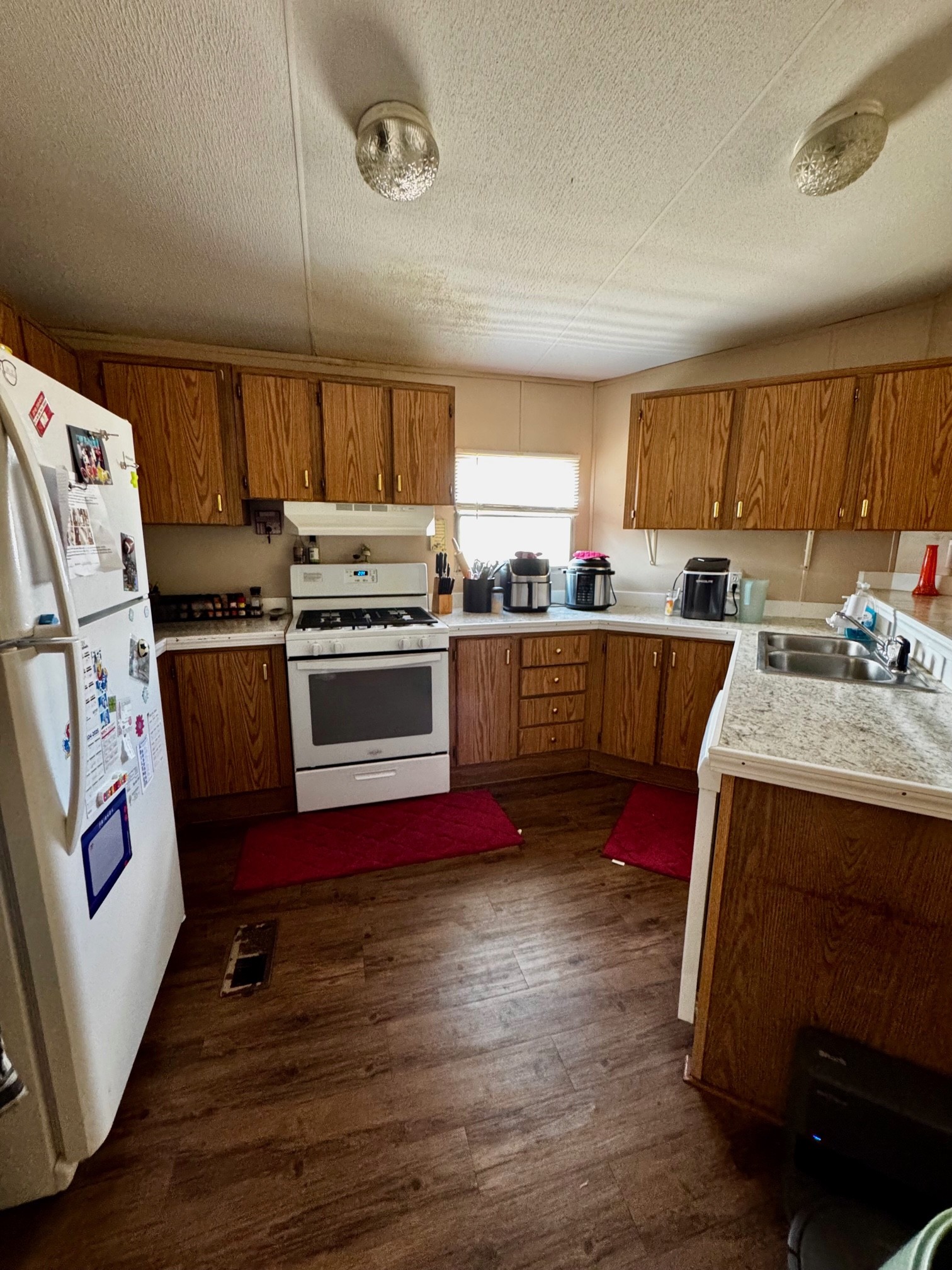 A photo of the Navajo Lake Estates Home