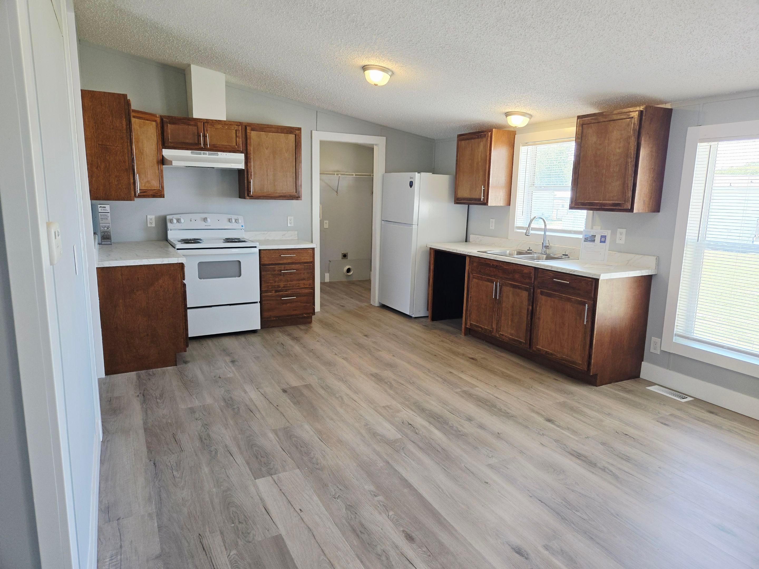 A photo of the Navajo Lake Estates Home