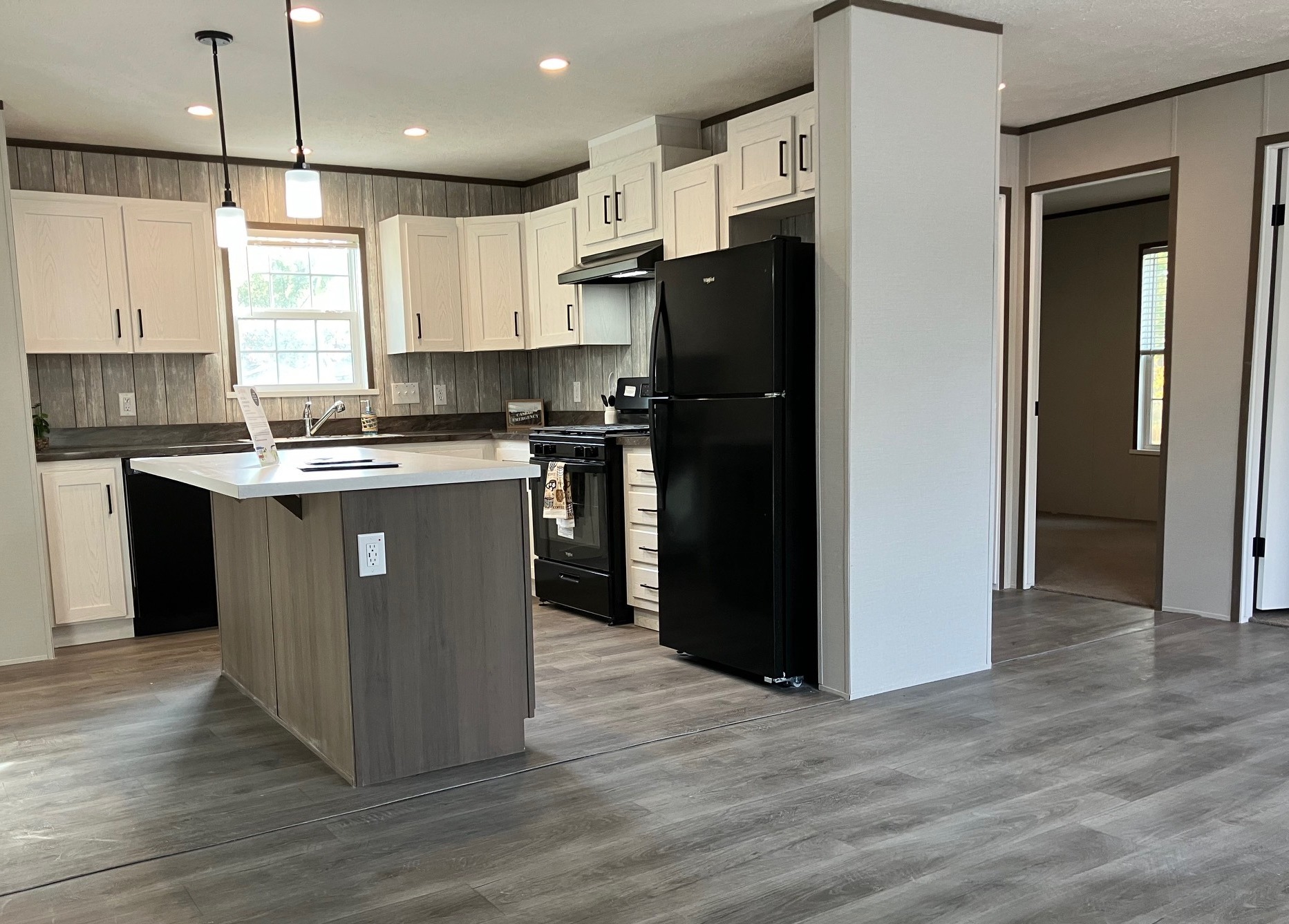 A photo of the Deluxe Lake Estates Home