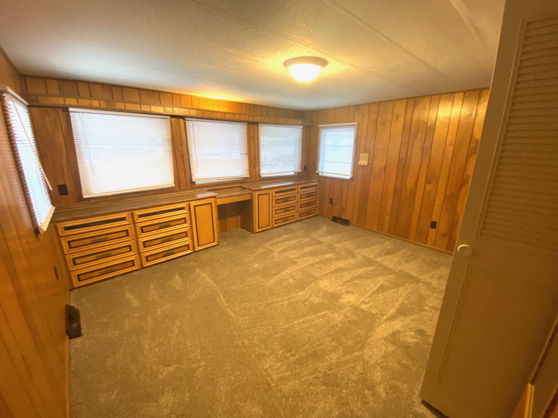 A photo of the Algoma Estates Home