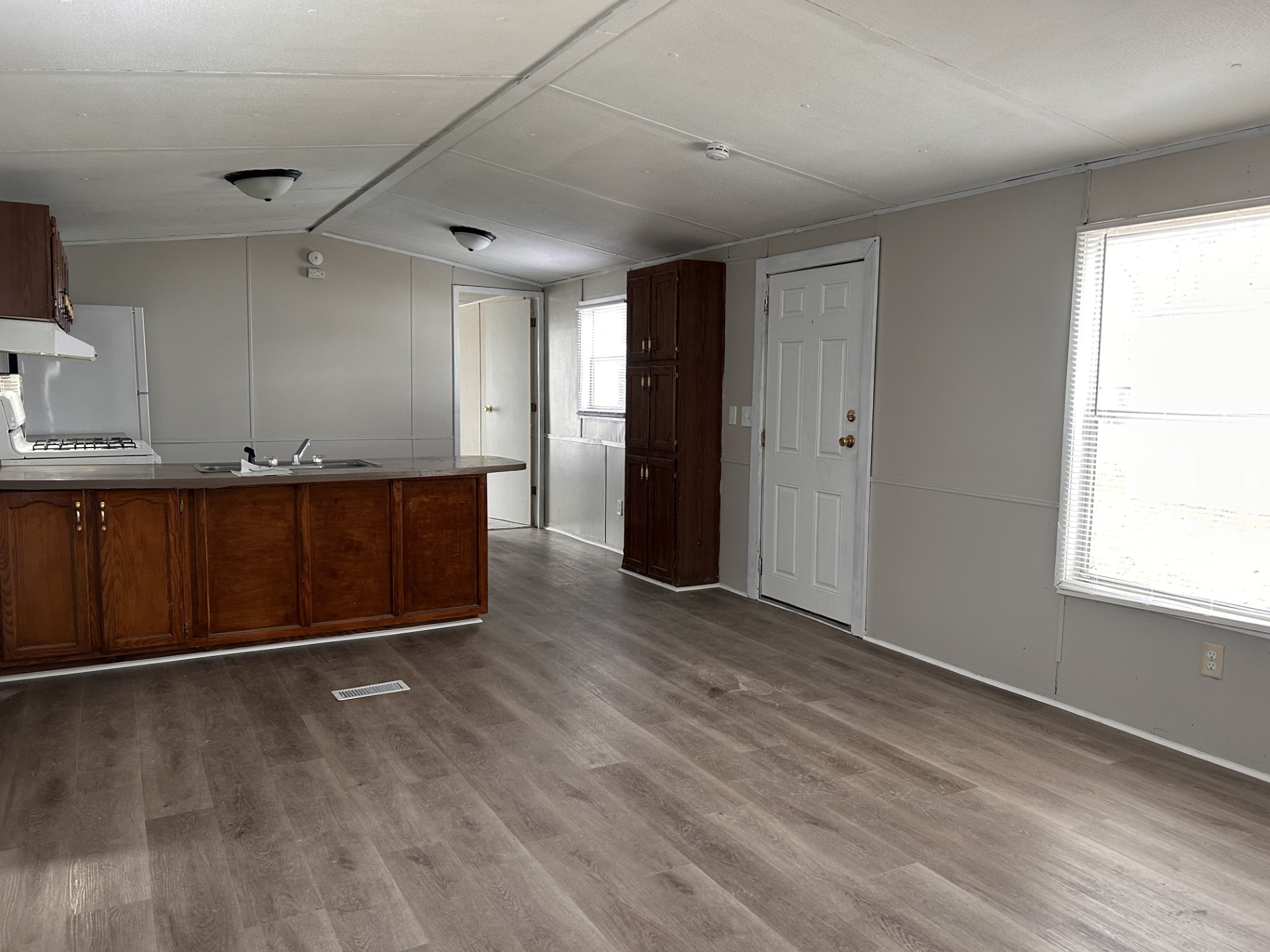 A photo of the Oakwood Home