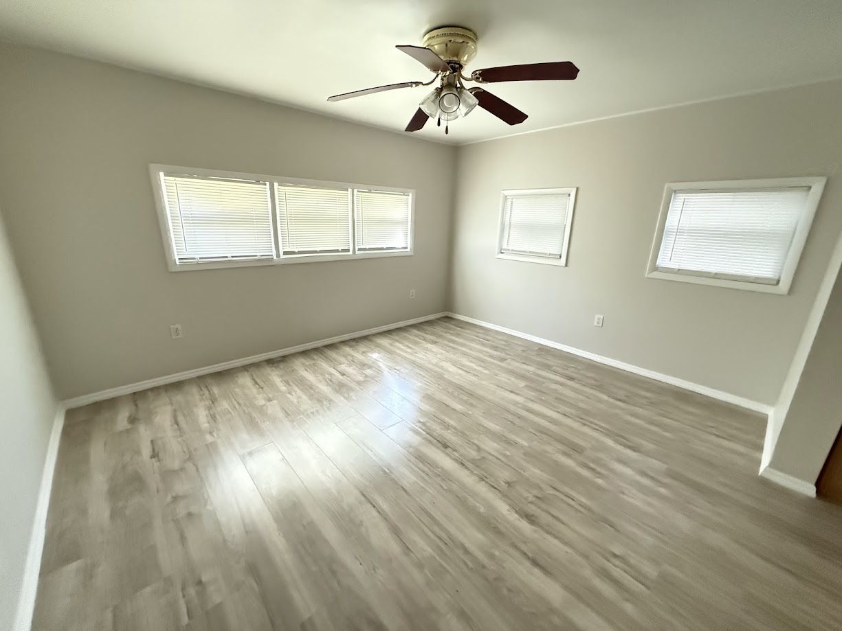 A photo of the Bayshore Windmill Village Home
