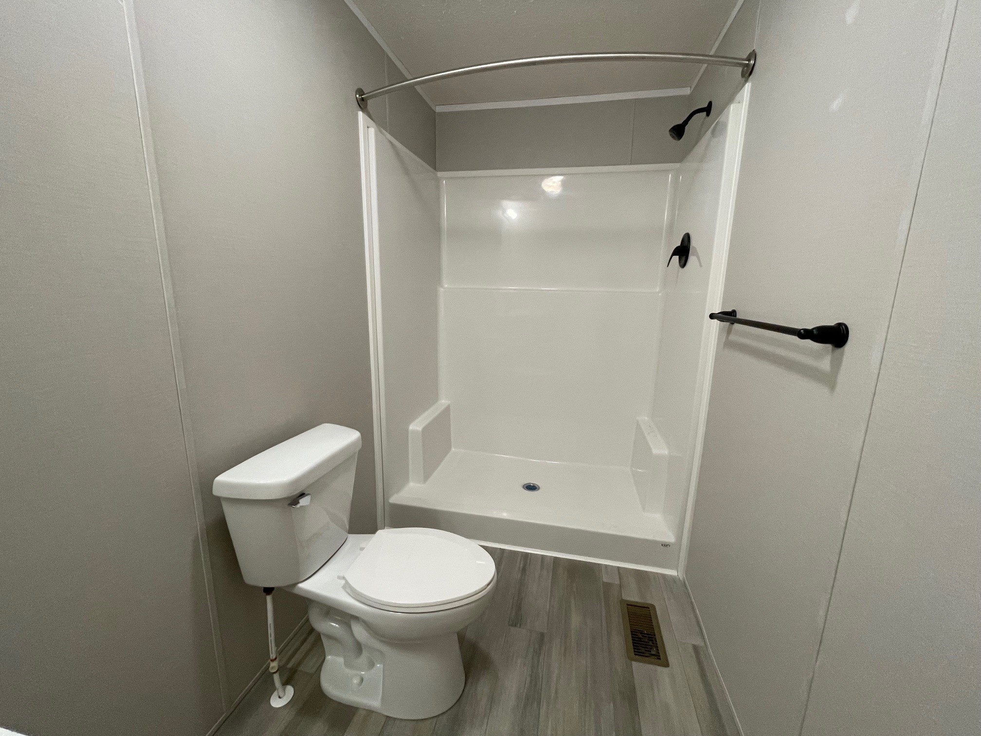 A photo of the Lake Onalaska Home