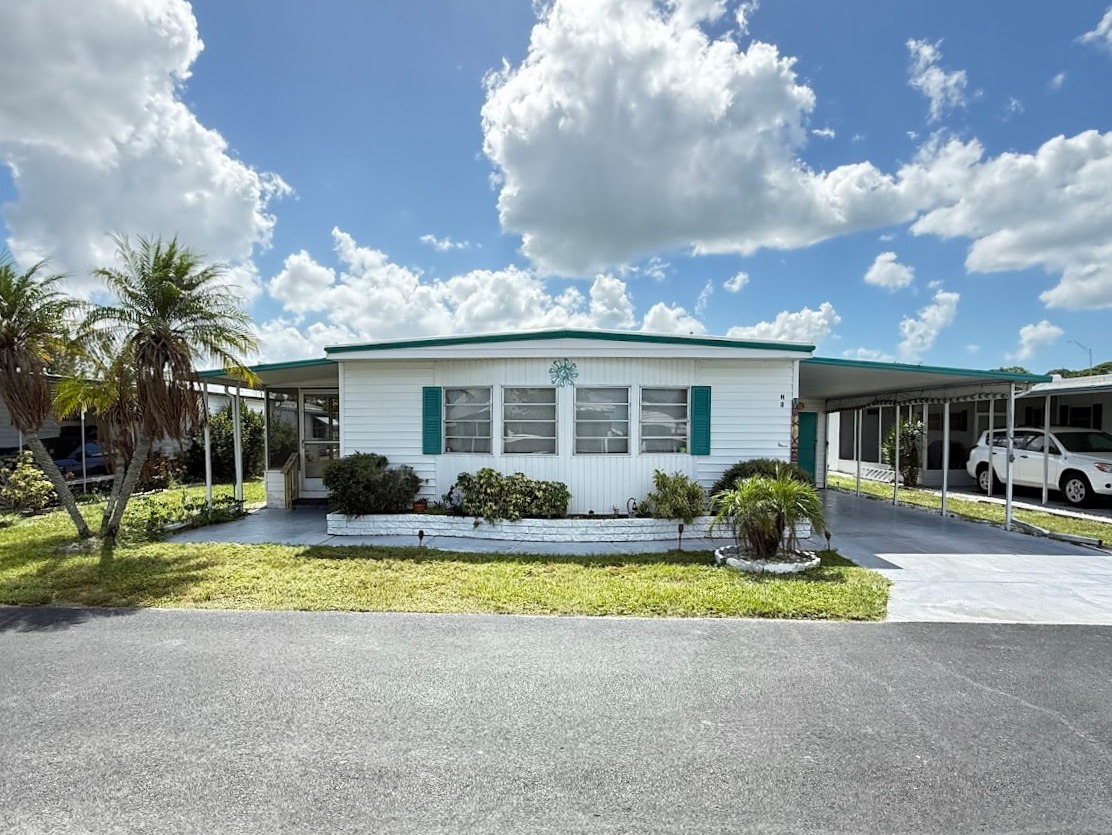 A photo of the Bayshore Windmill Village Home