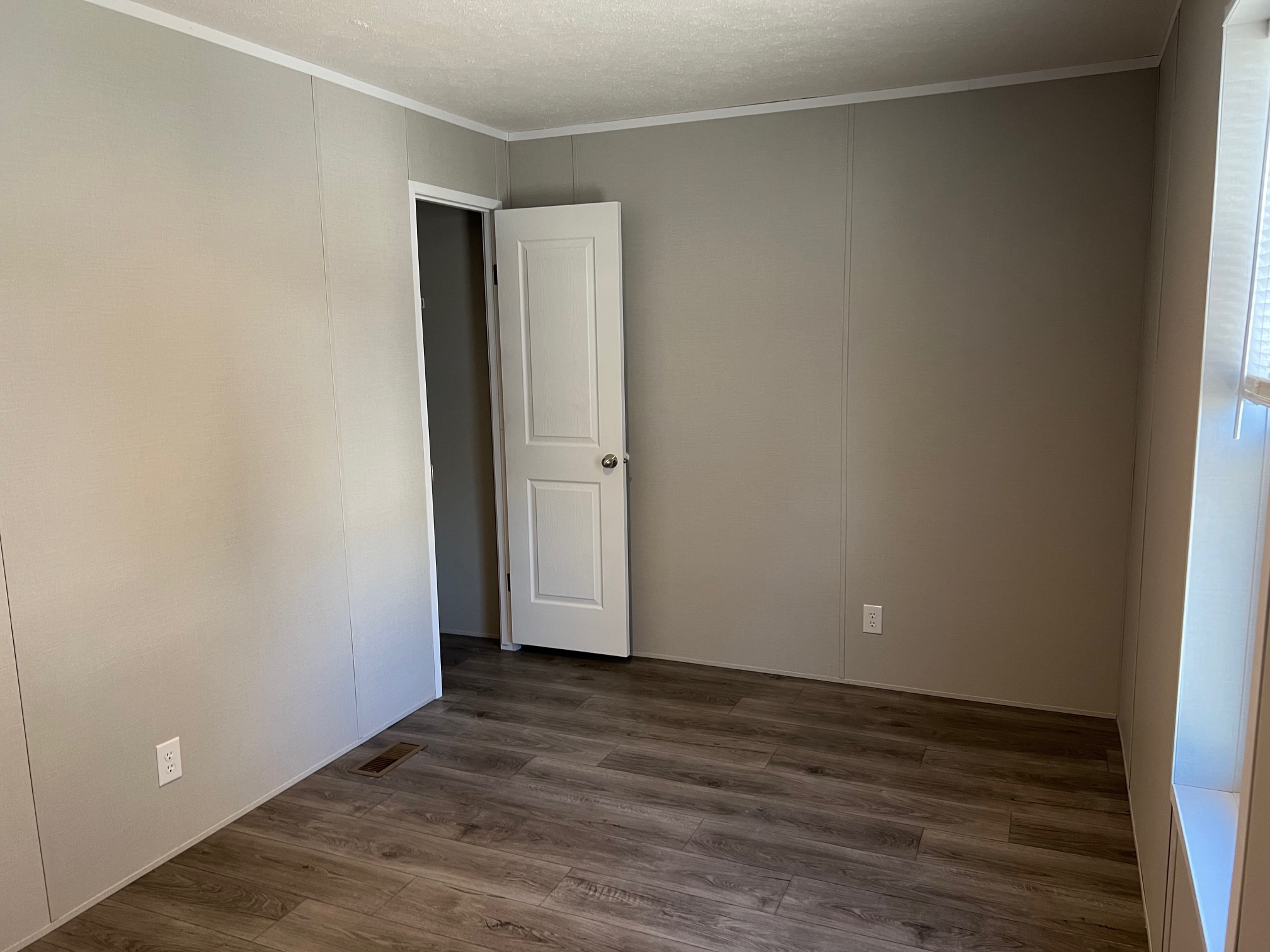 A photo of the Springdale Lake Home