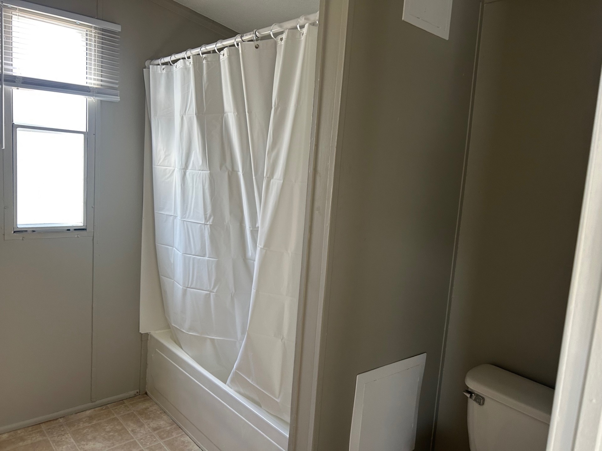 A photo of the Colonial Gardens Home