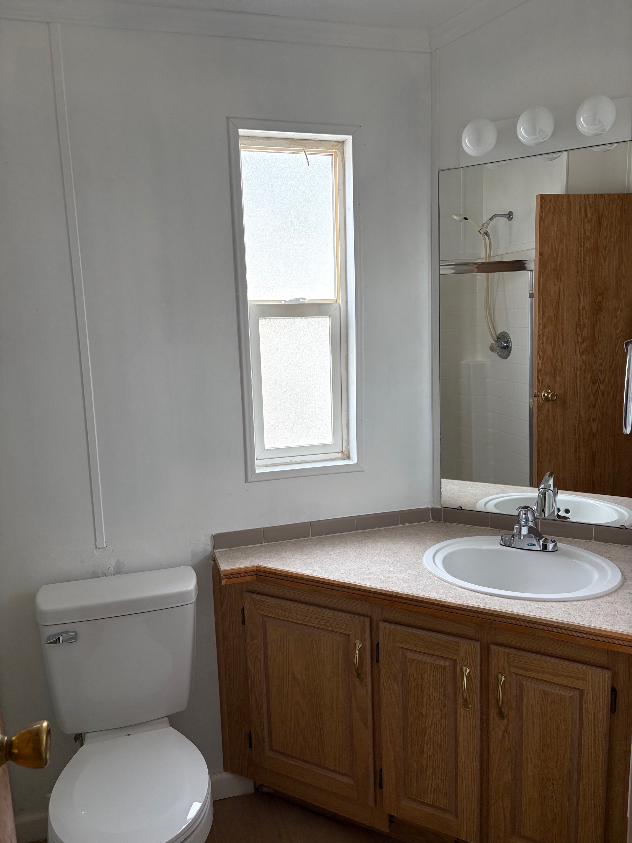 A photo of the Crescent Manor Home