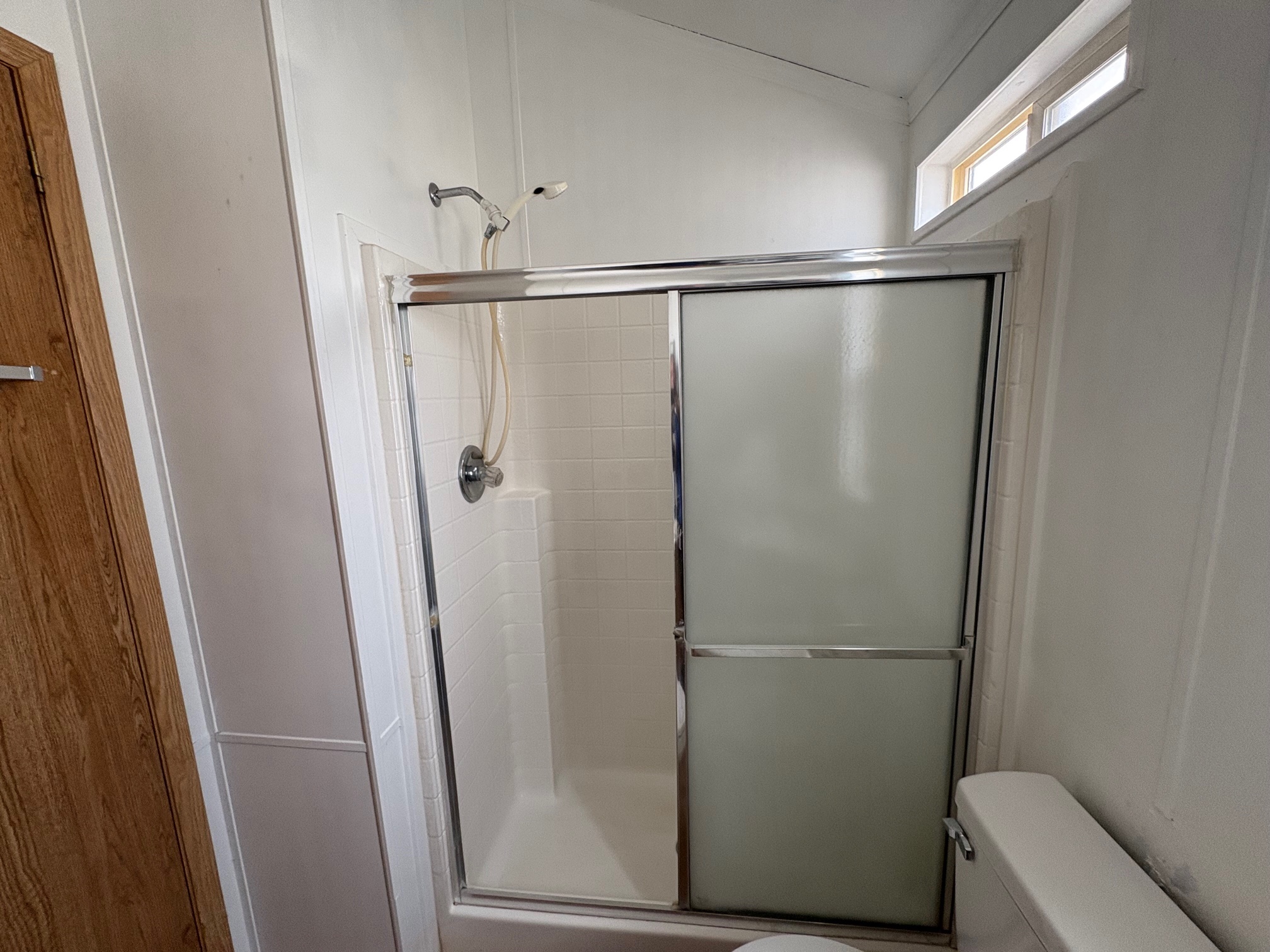 A photo of the Crescent Manor Home