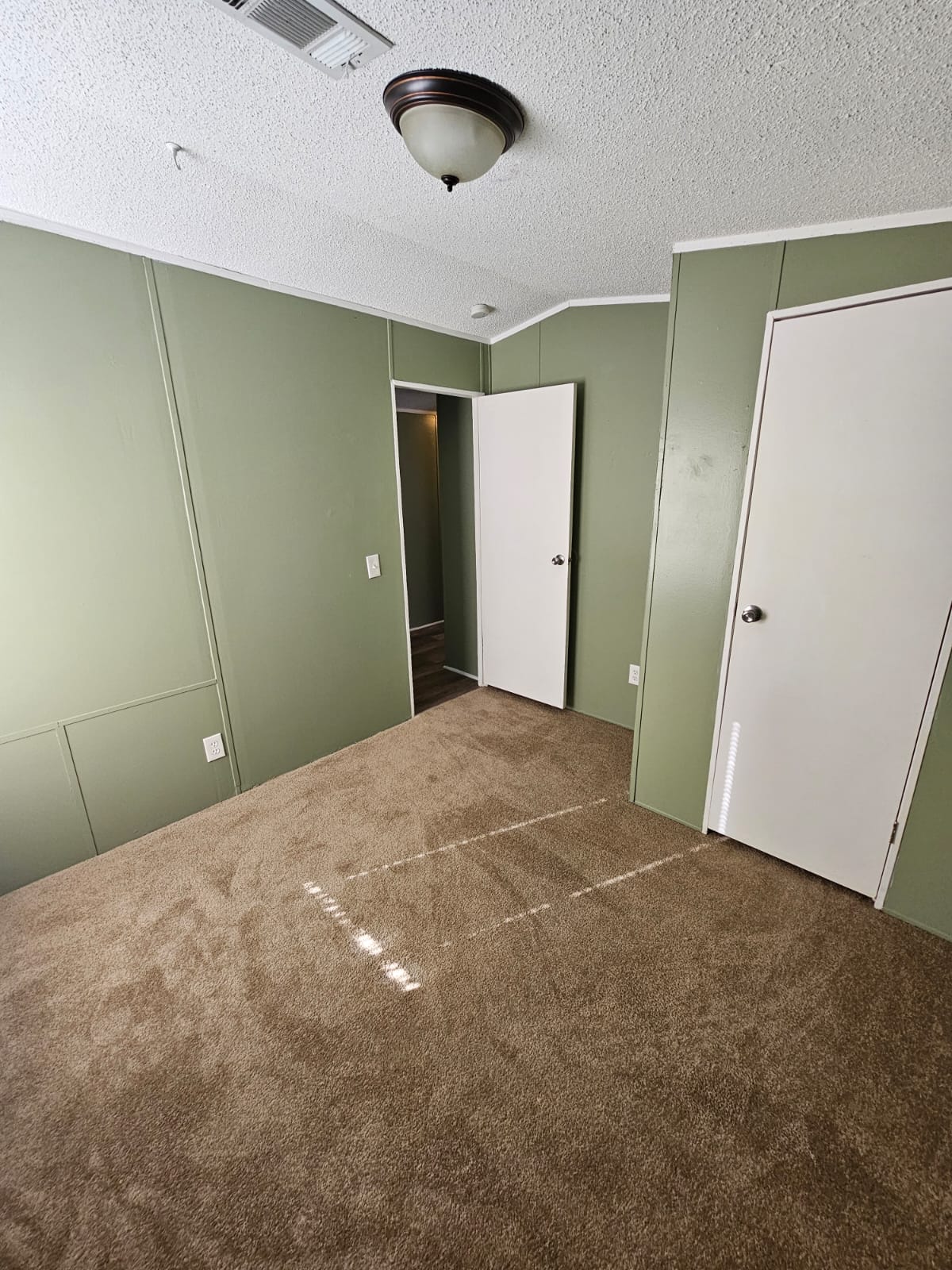 A photo of the Deerpointe Home