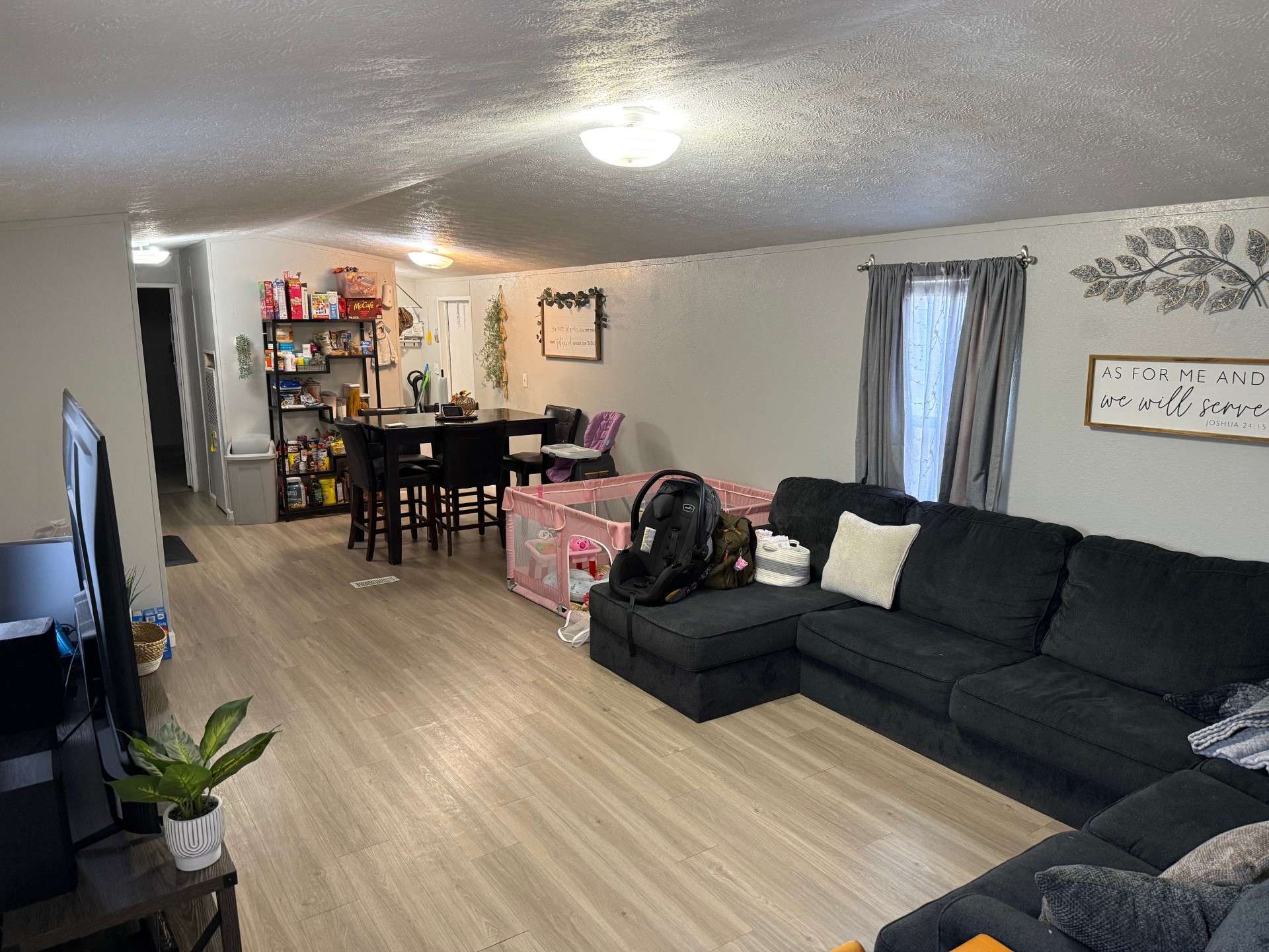 A photo of the Sunrise Oaks Home