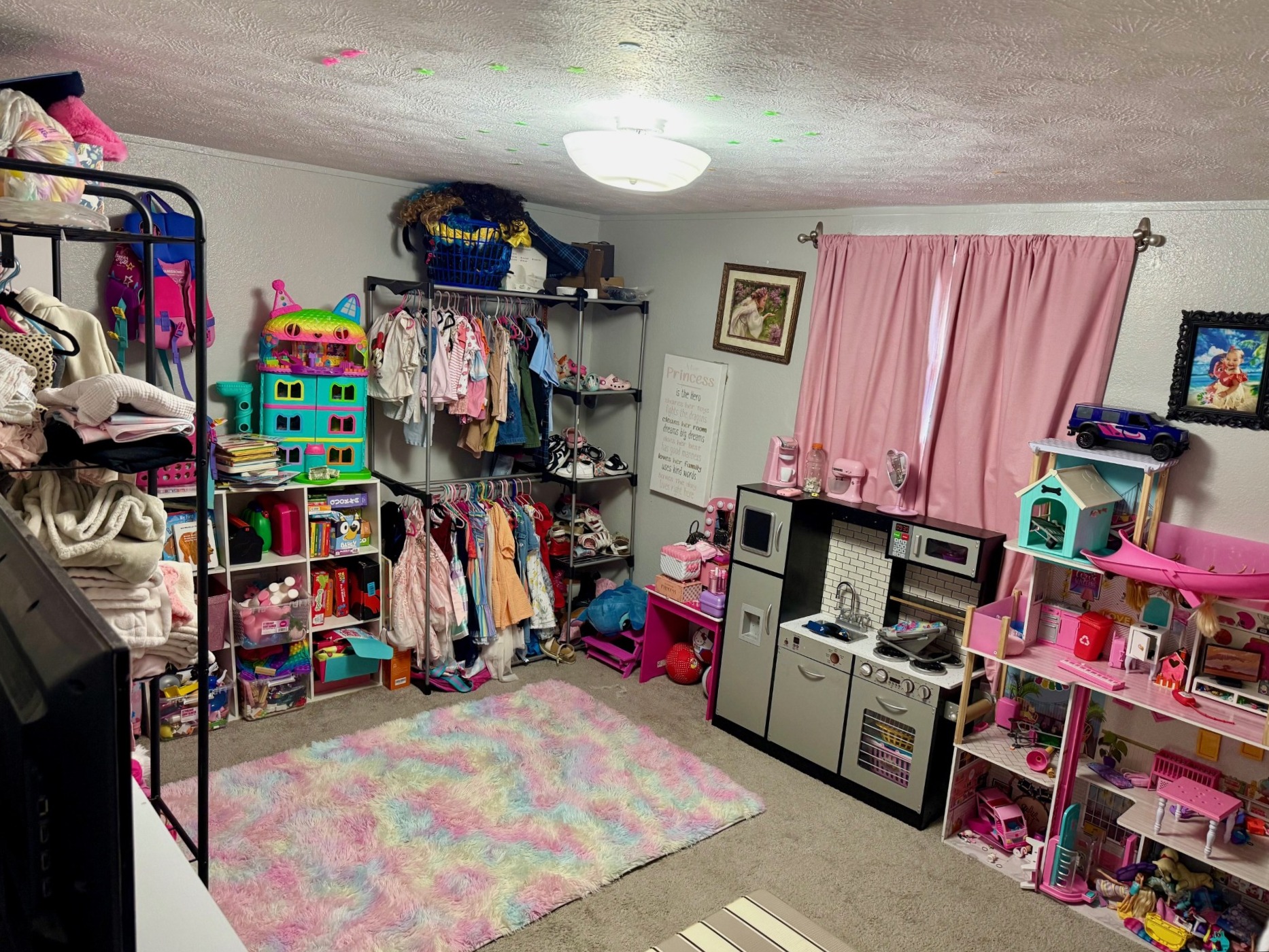 A photo of the Sunrise Oaks Home