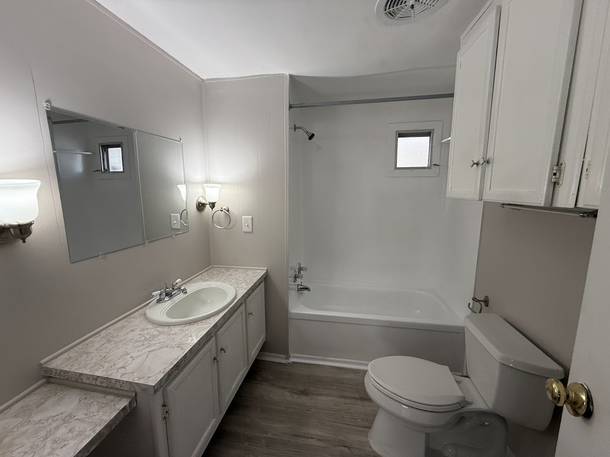 A photo of the Bayshore Windmill Village Home