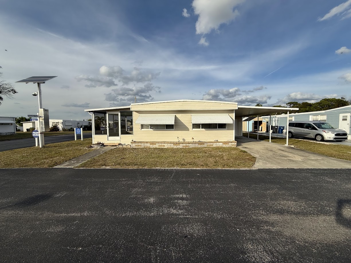 A photo of the Bayshore Windmill Village Home