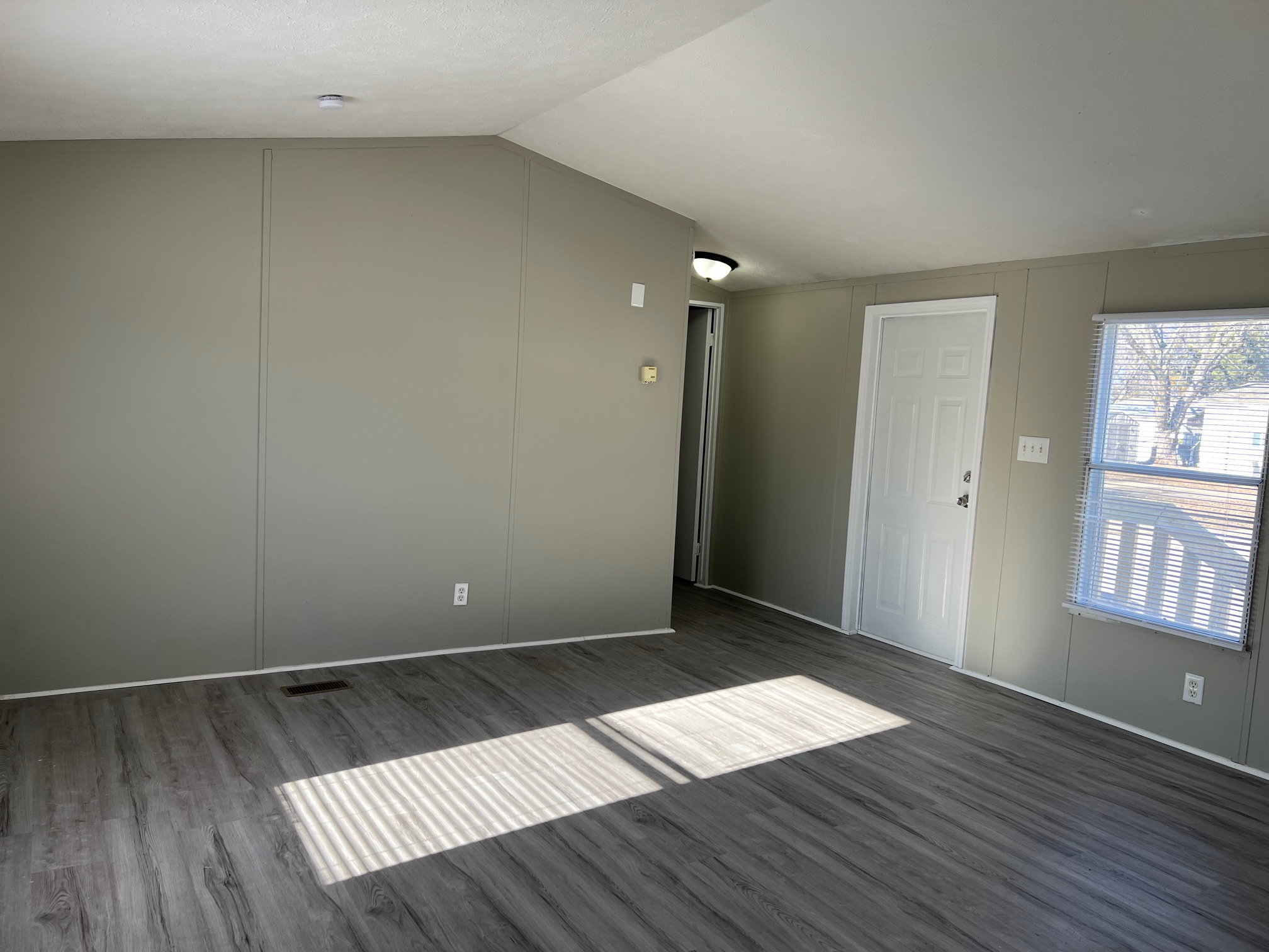 A photo of the Springdale Lake Home