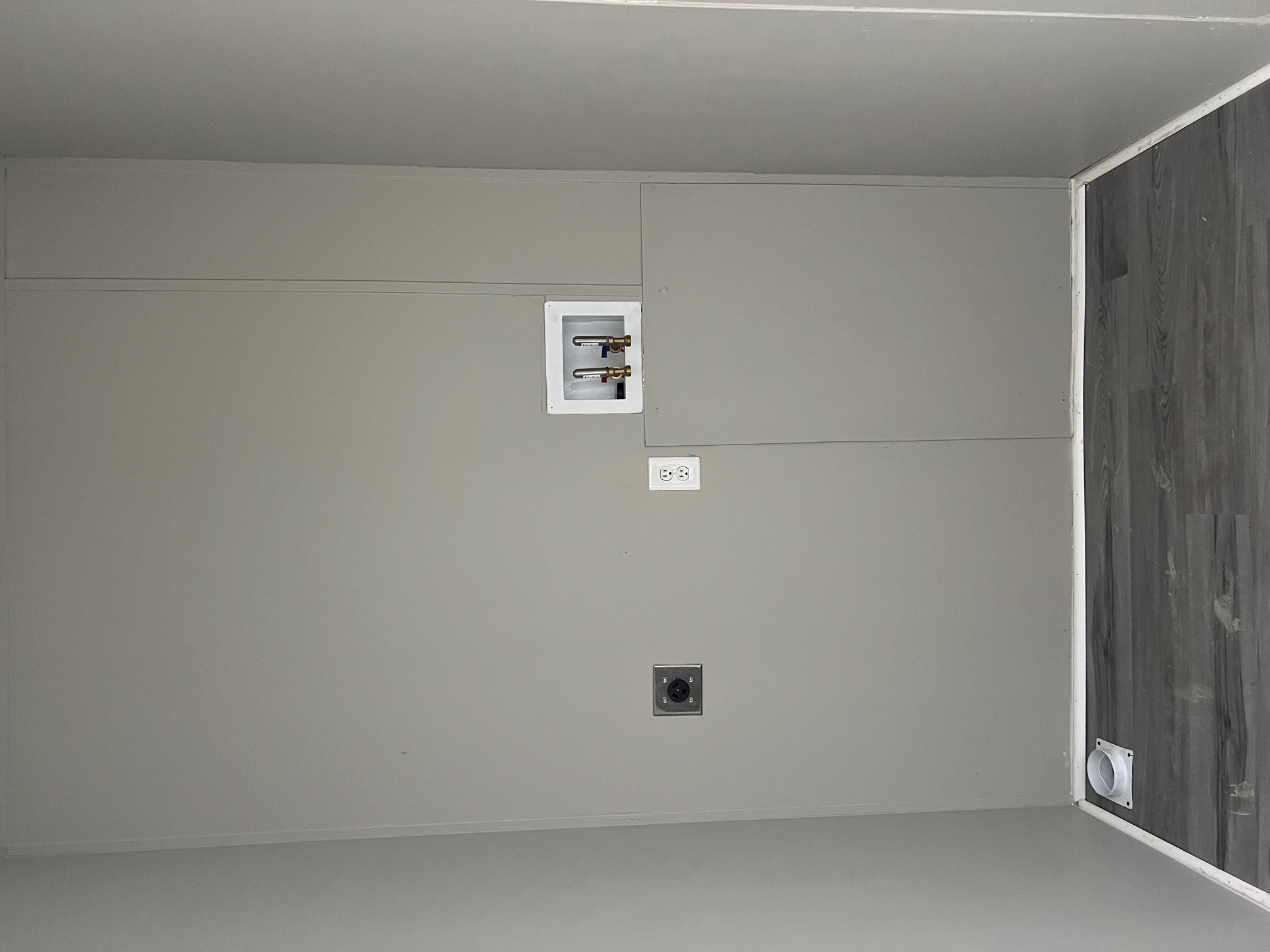 A photo of the Springdale Lake Home