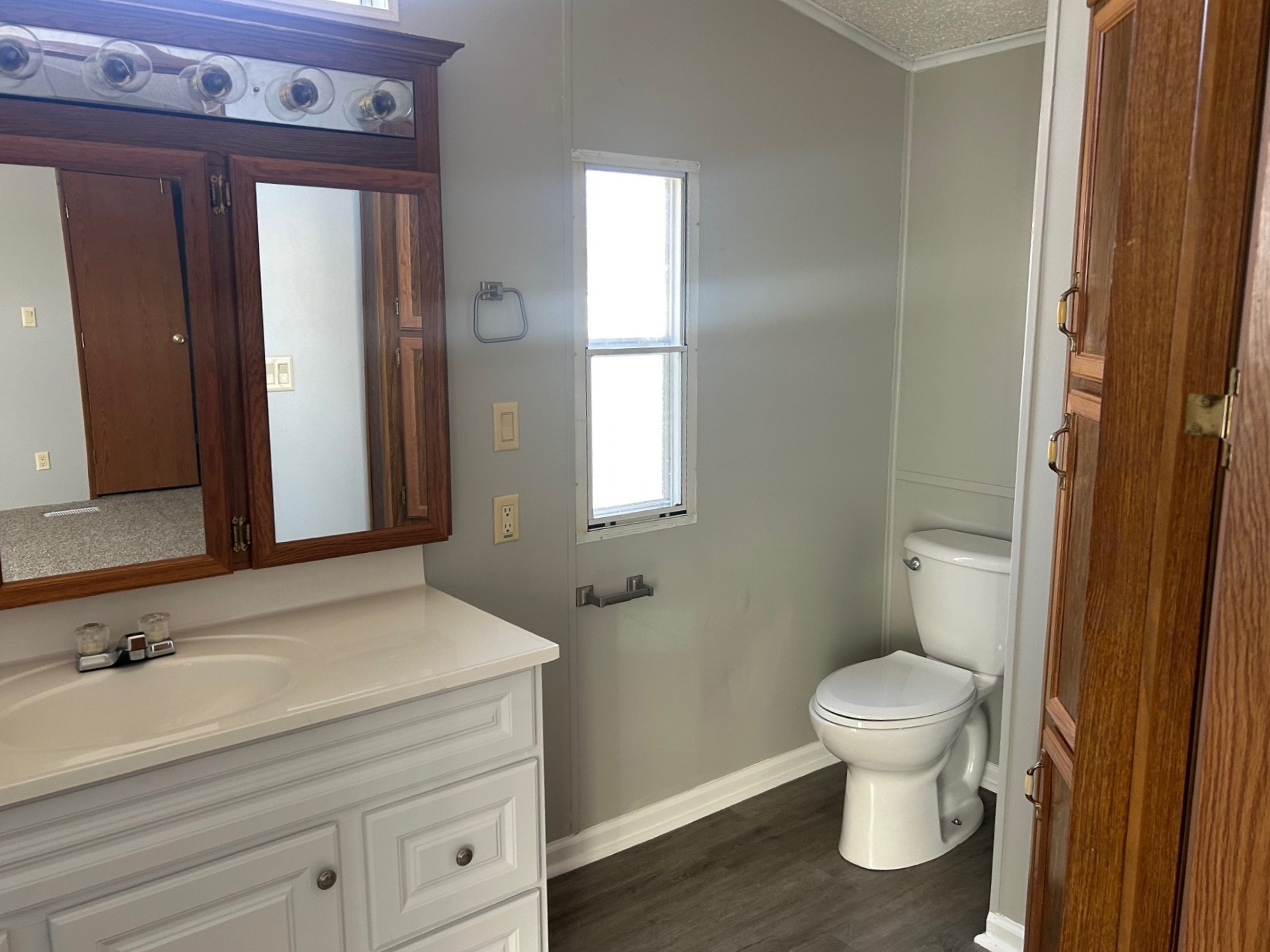 A photo of the Colonial Gardens Home