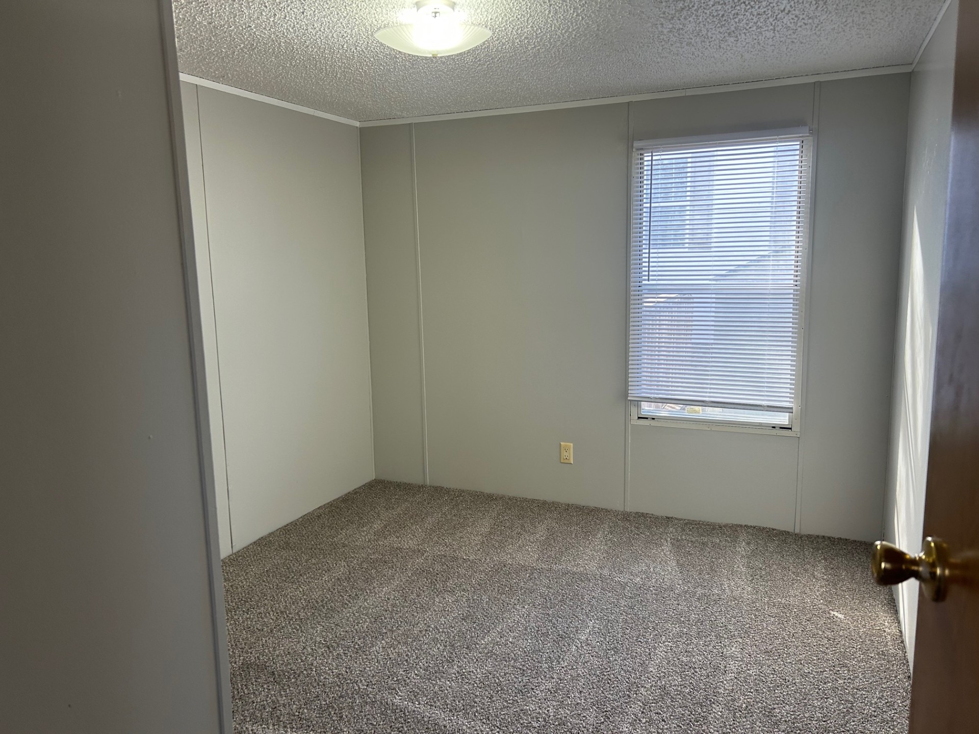 A photo of the Colonial Gardens Home