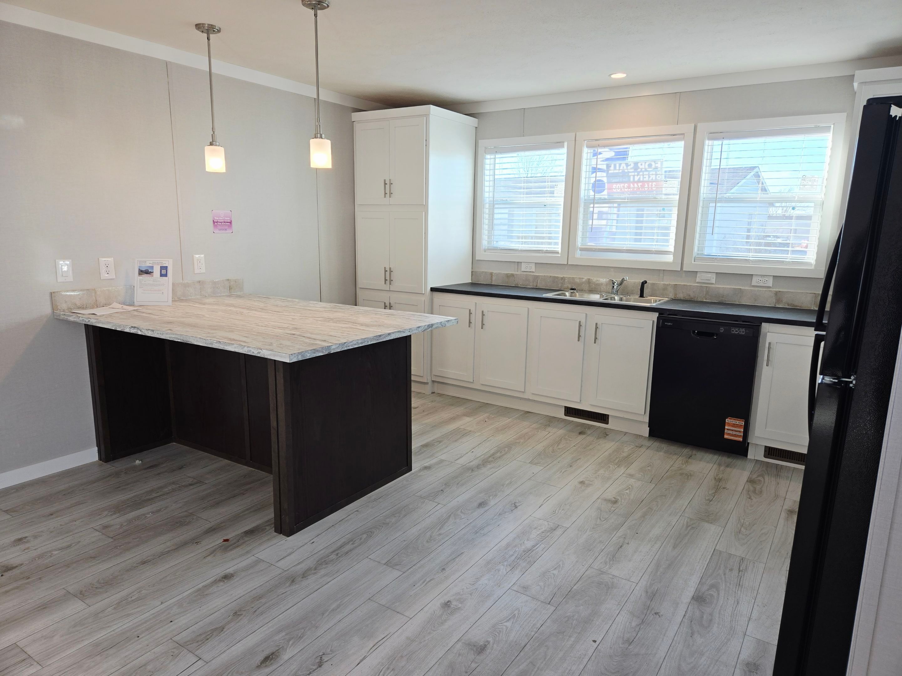 A photo of the Navajo Lake Estates Home