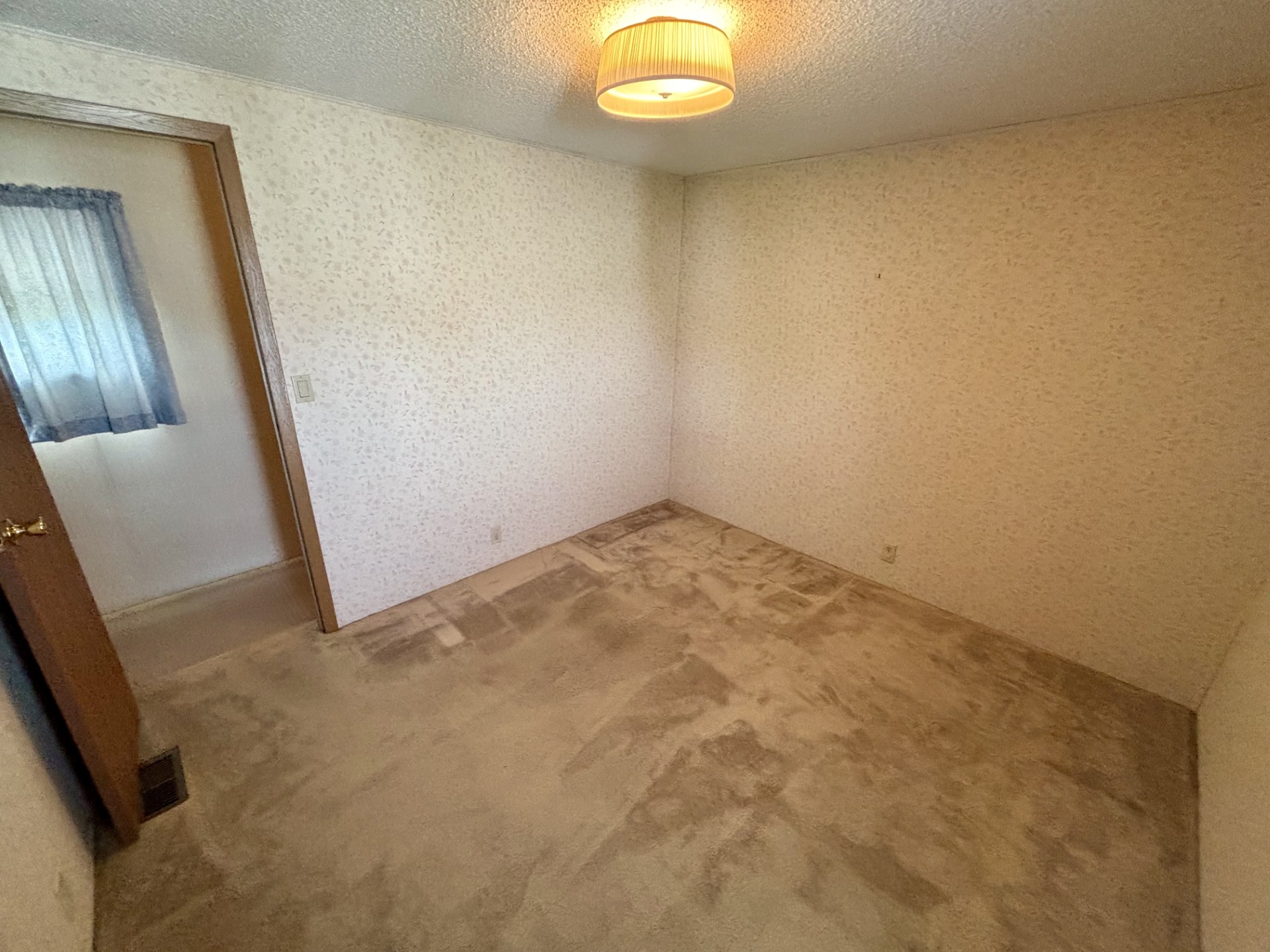 A photo of the Eagle Crest Home