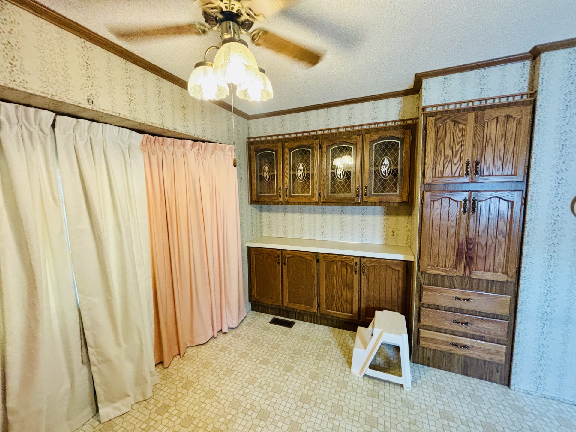 A photo of the Eagle Crest Home