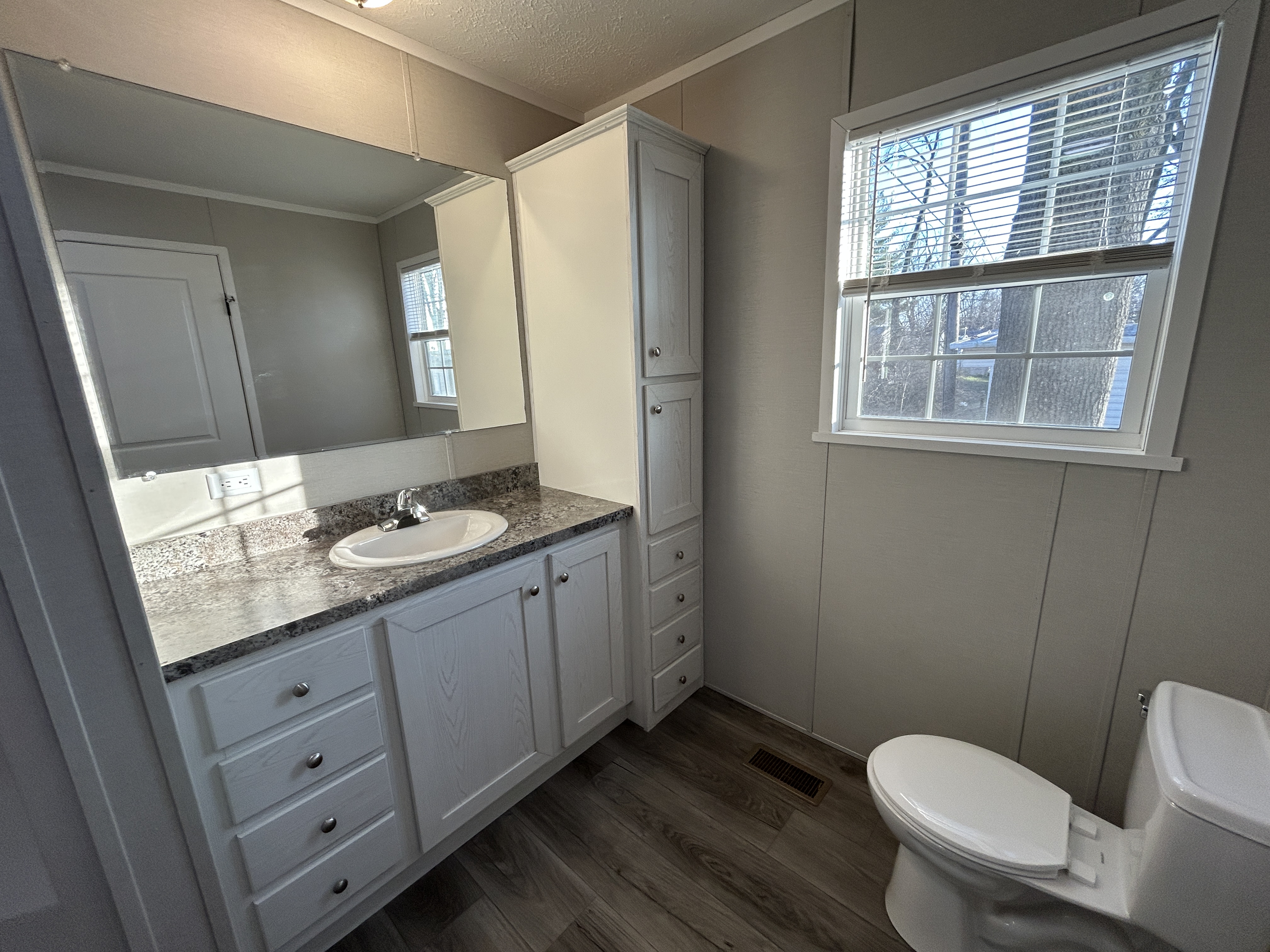 A photo of the Yorktowne Home