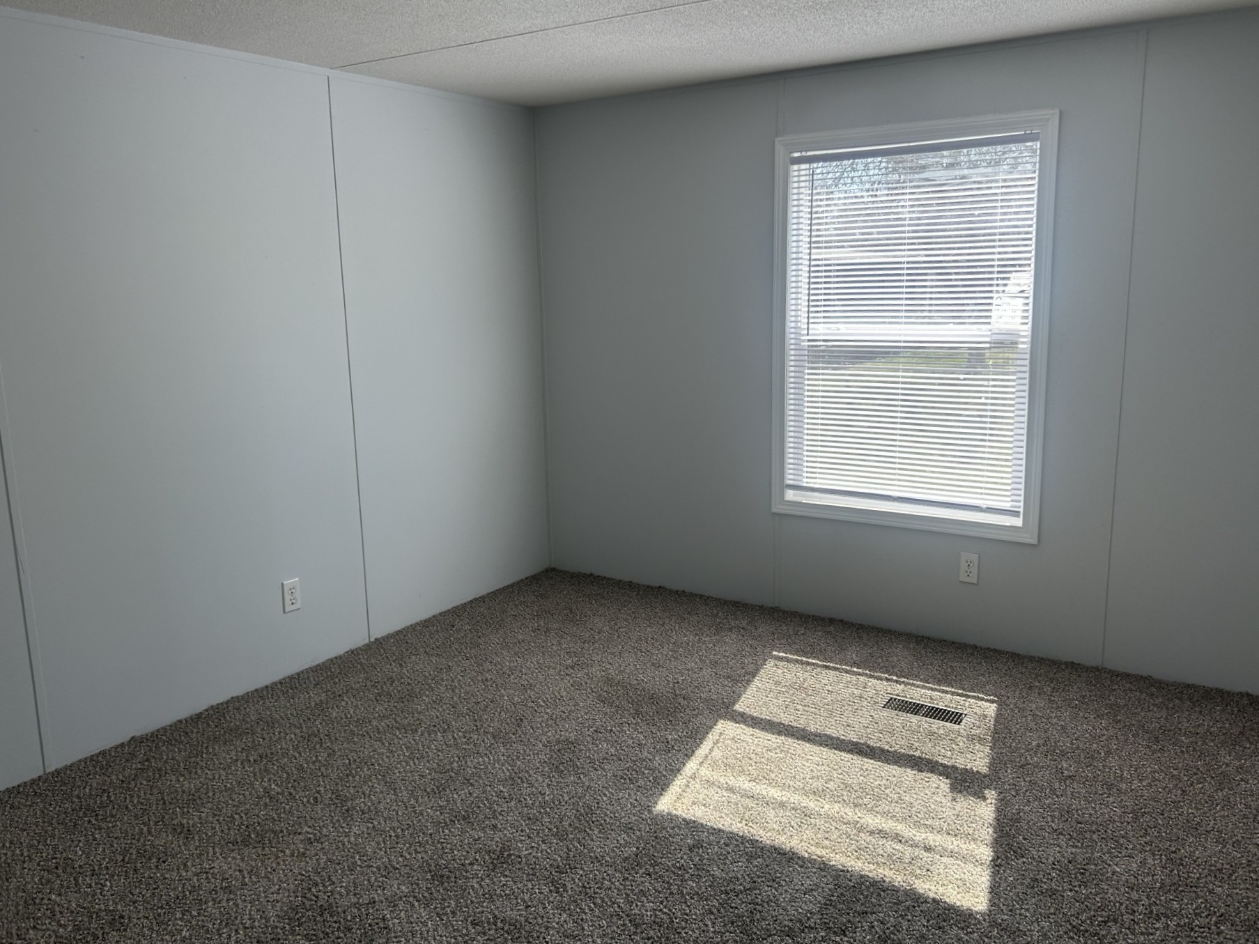 A photo of the Colonial Gardens Home