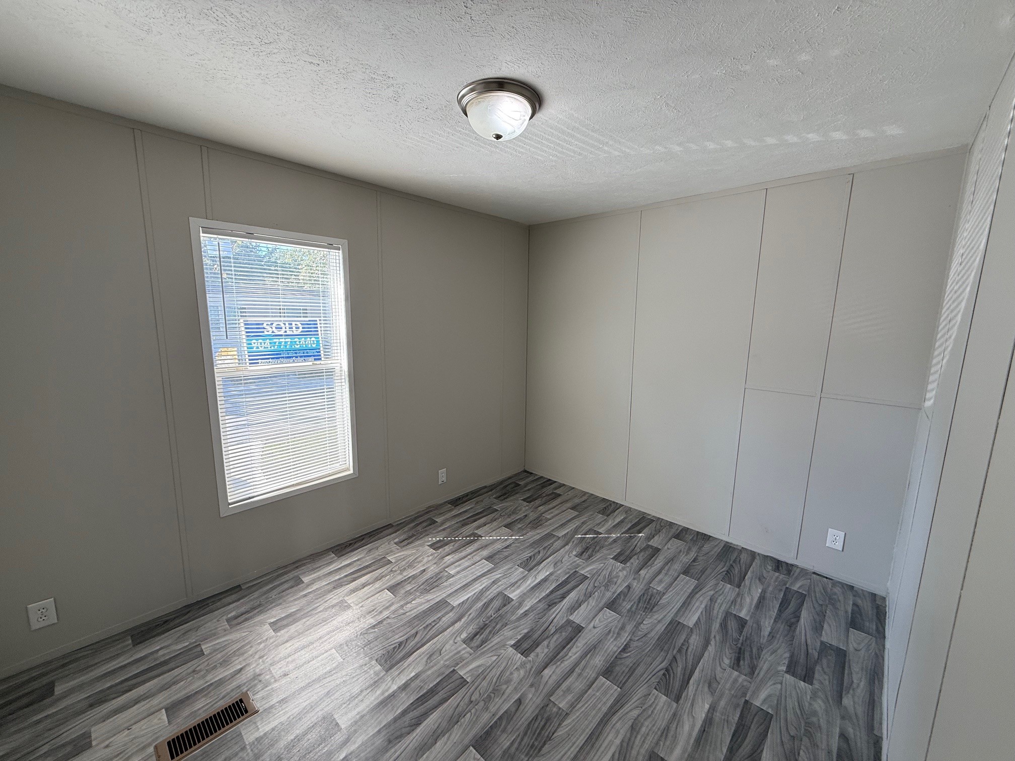 A photo of the Deerpointe Home