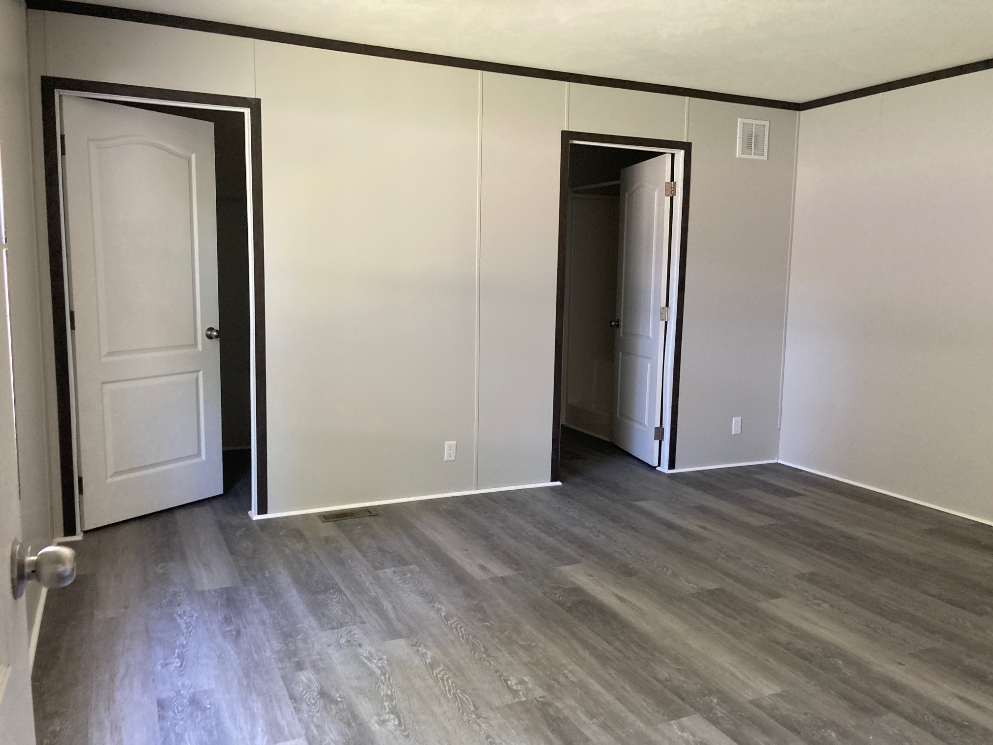 A photo of the Yorktowne Home
