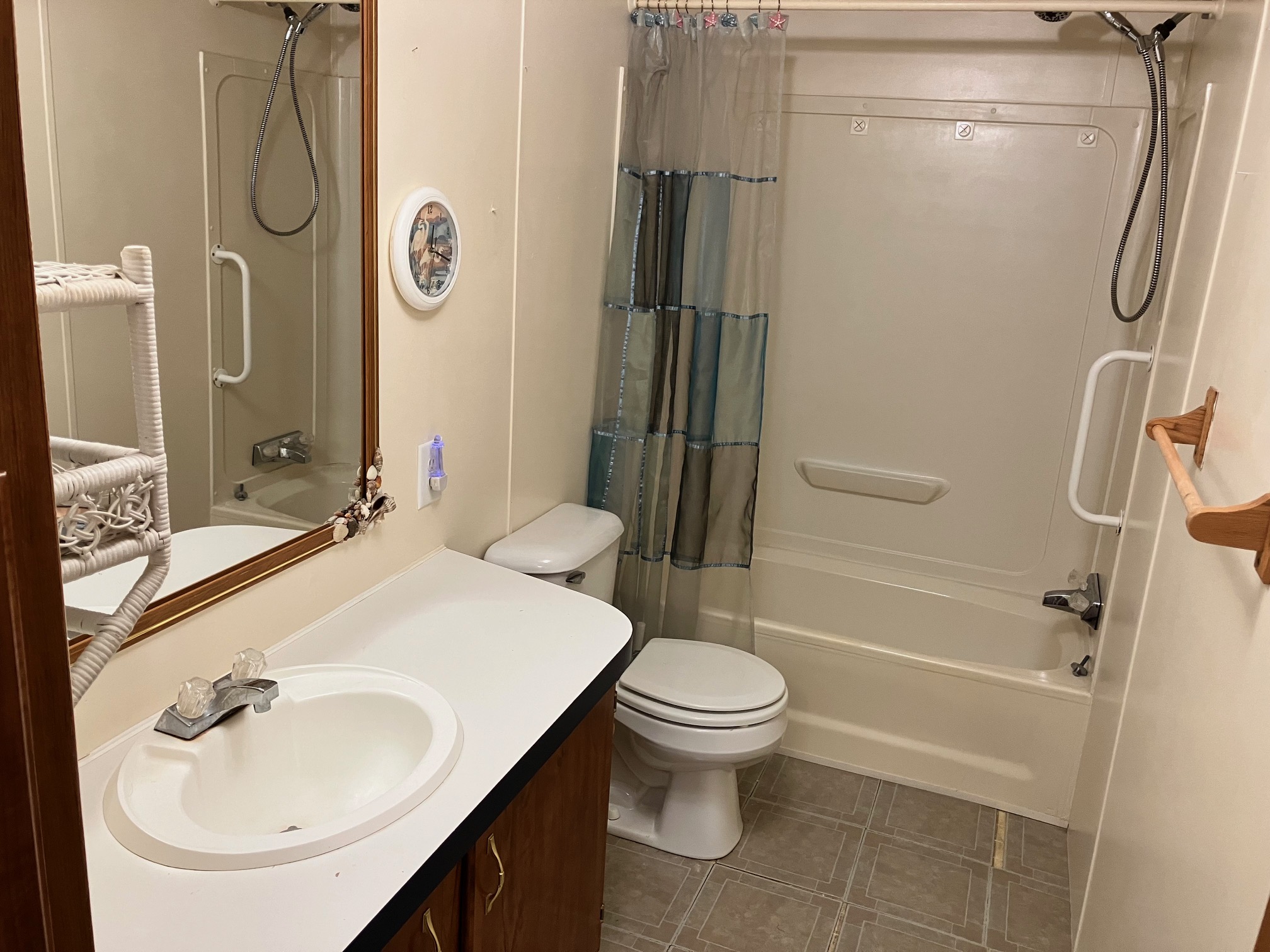 A photo of the Four Seasons Home