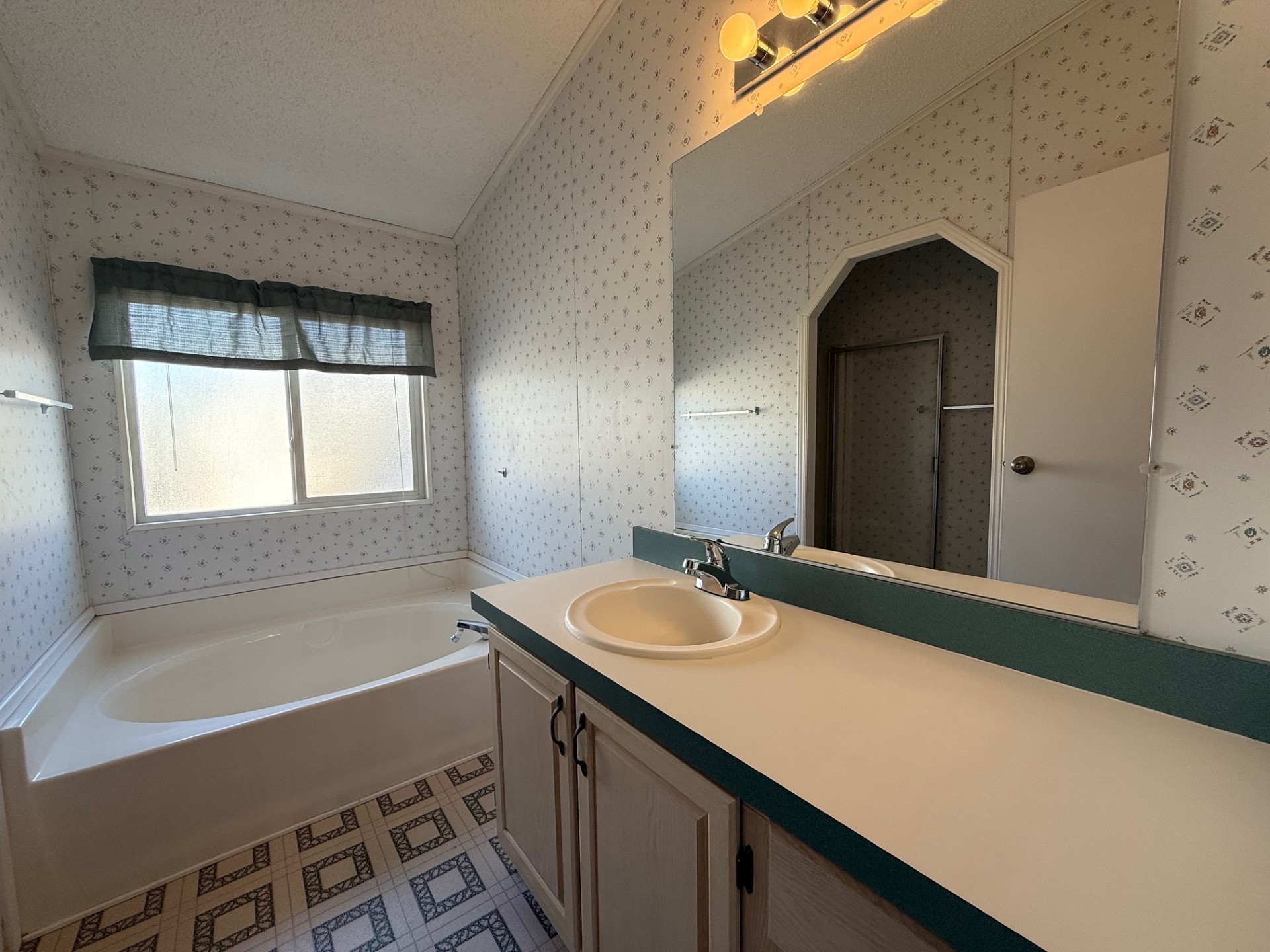 A photo of the River Oaks Home