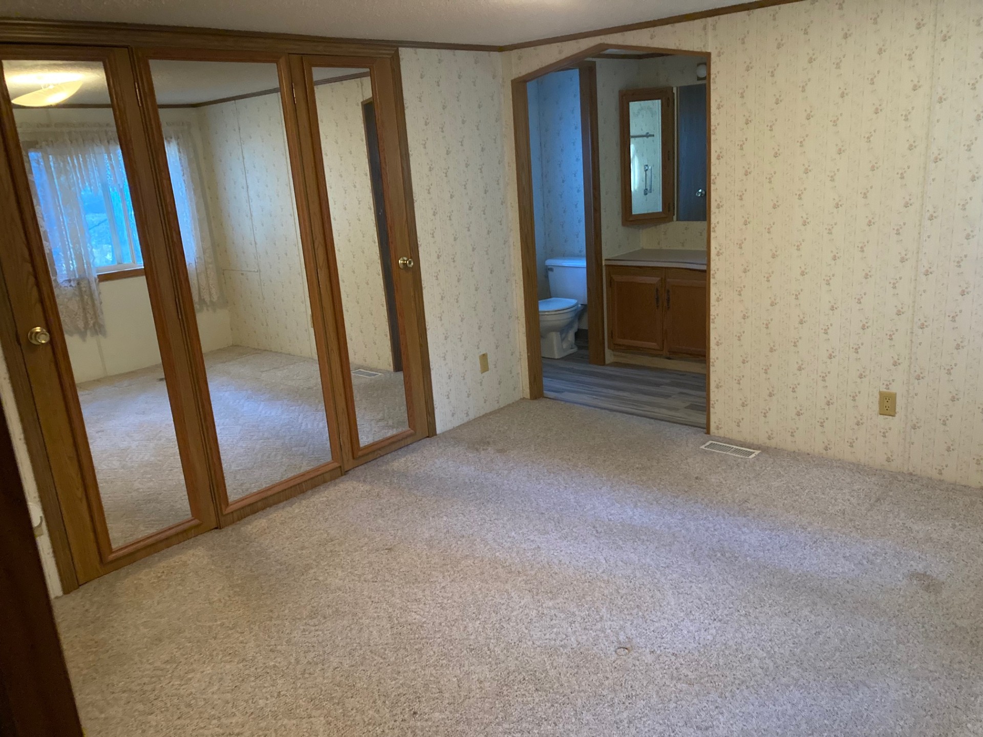 A photo of the Holiday South Home