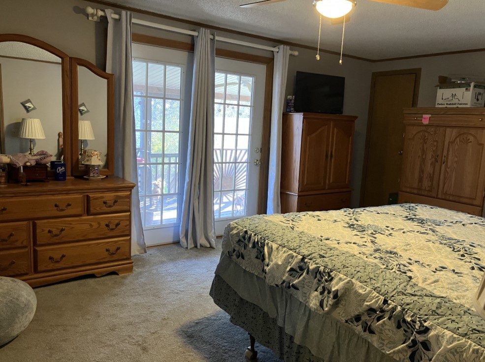 A photo of the Murray Manor Home