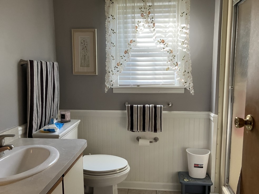 A photo of the Murray Manor Home