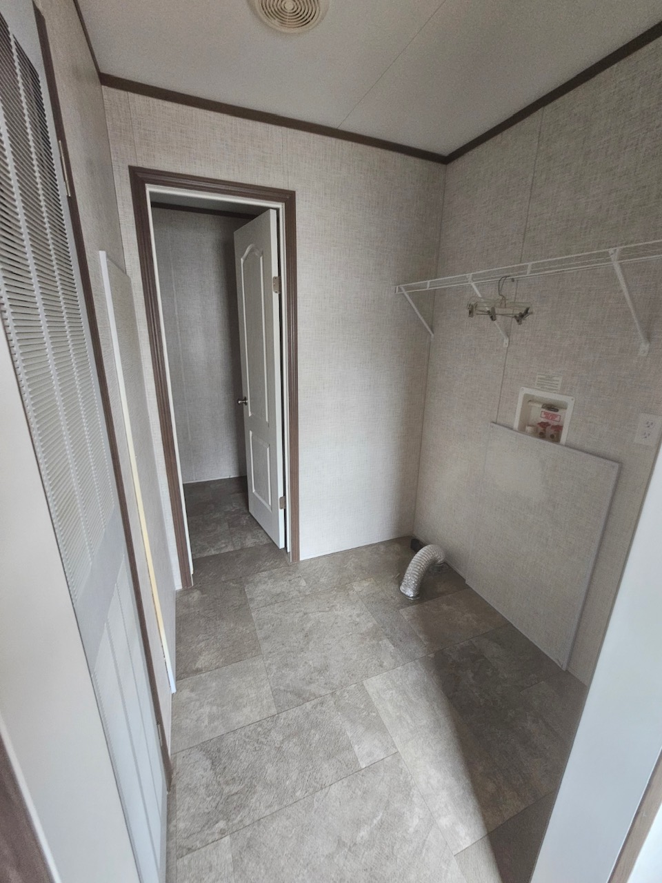 A photo of the Crescent Manor Home