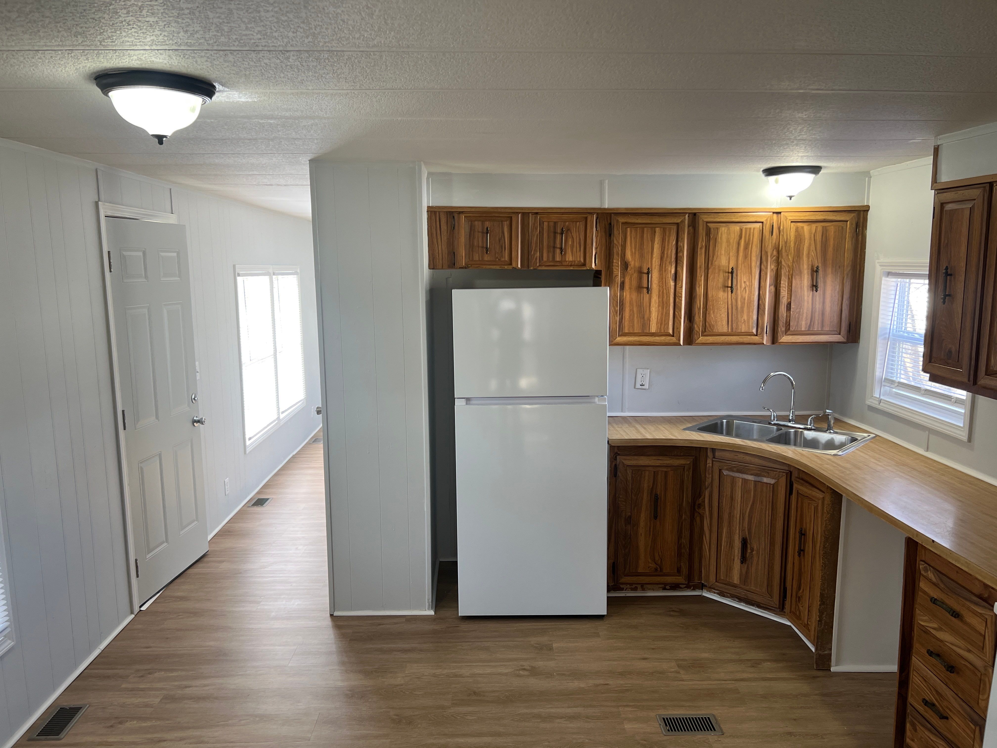 A photo of the Springdale Lake Home