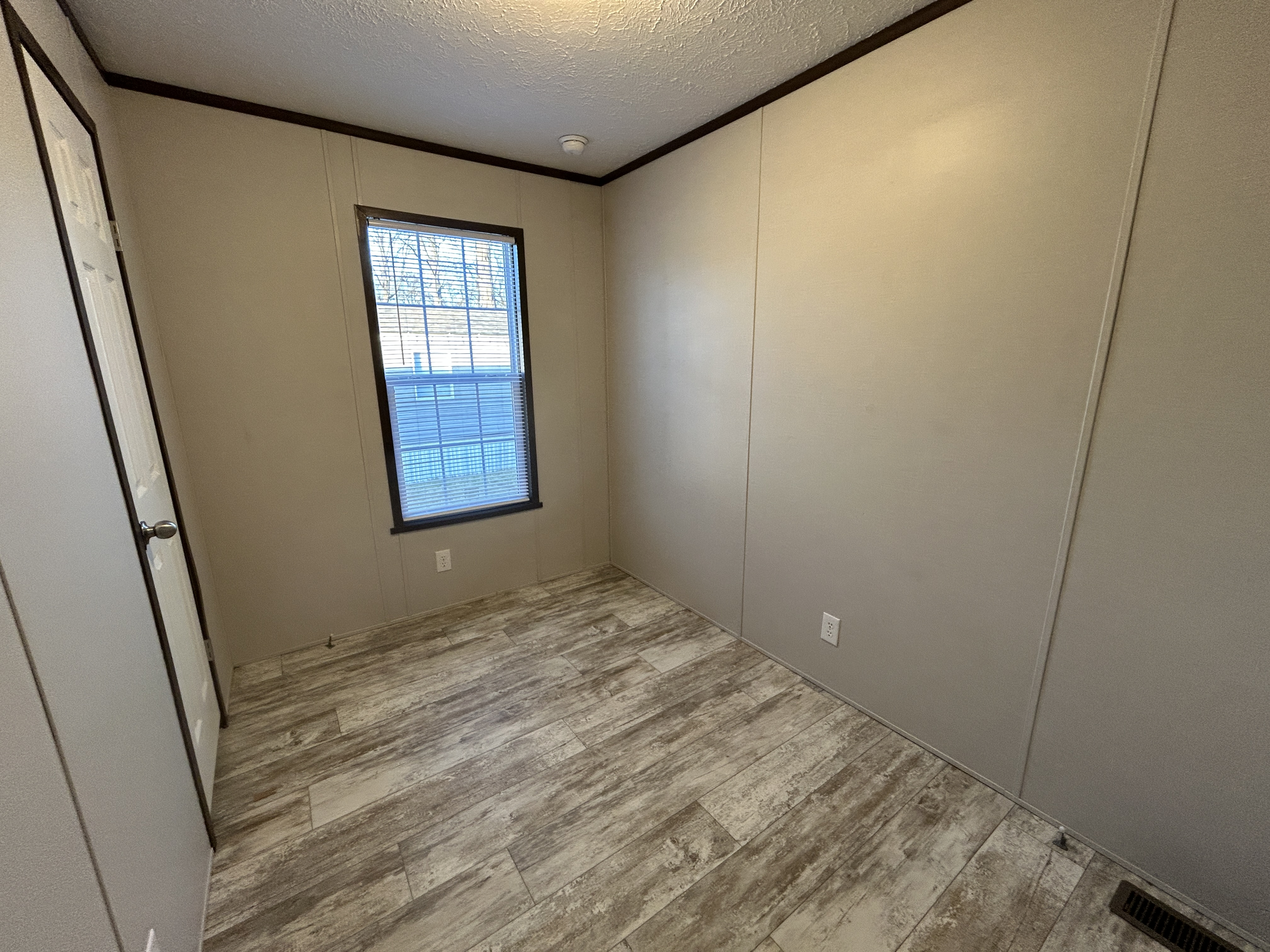 A photo of the Yorktowne Home