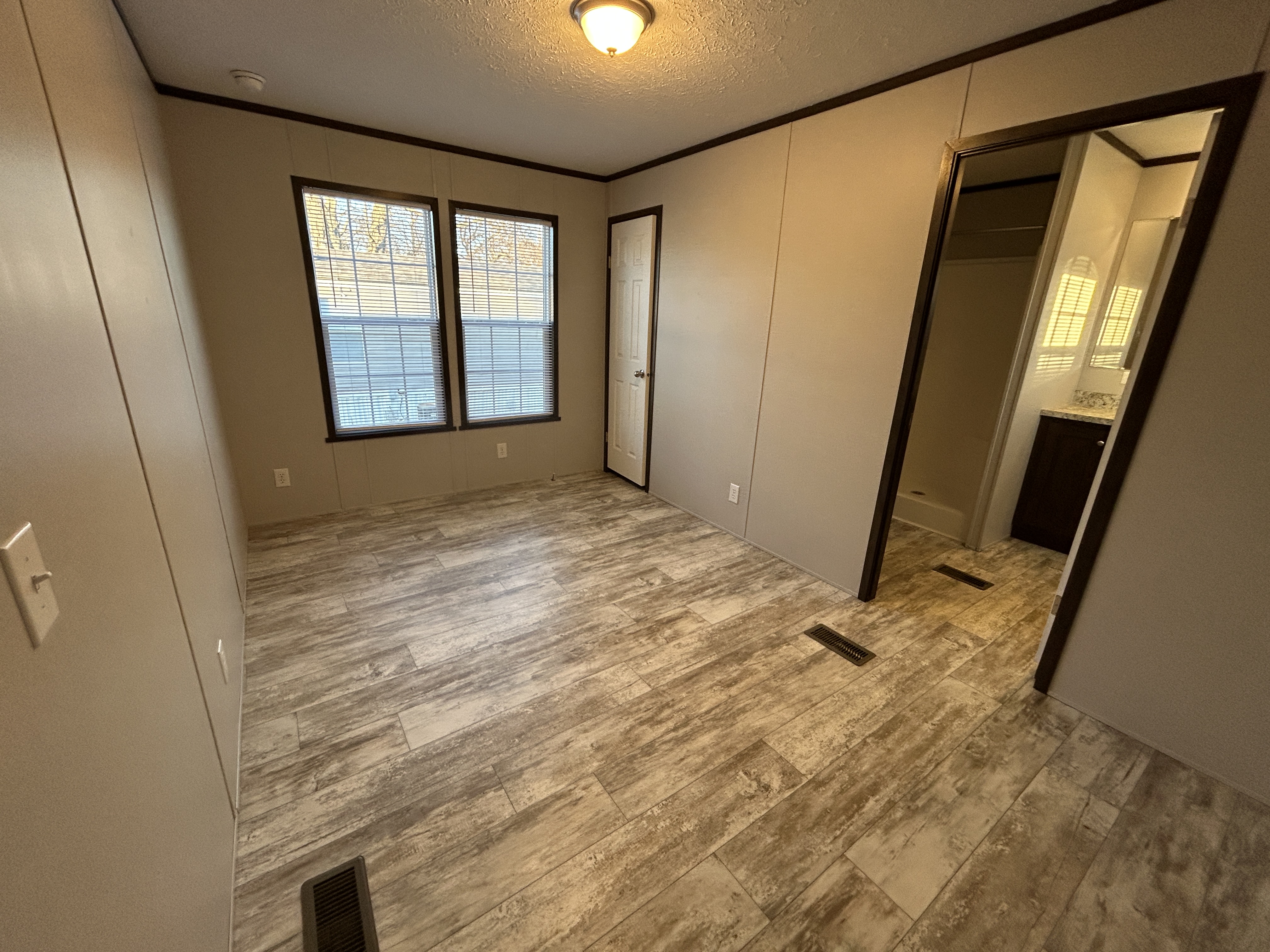 A photo of the Yorktowne Home