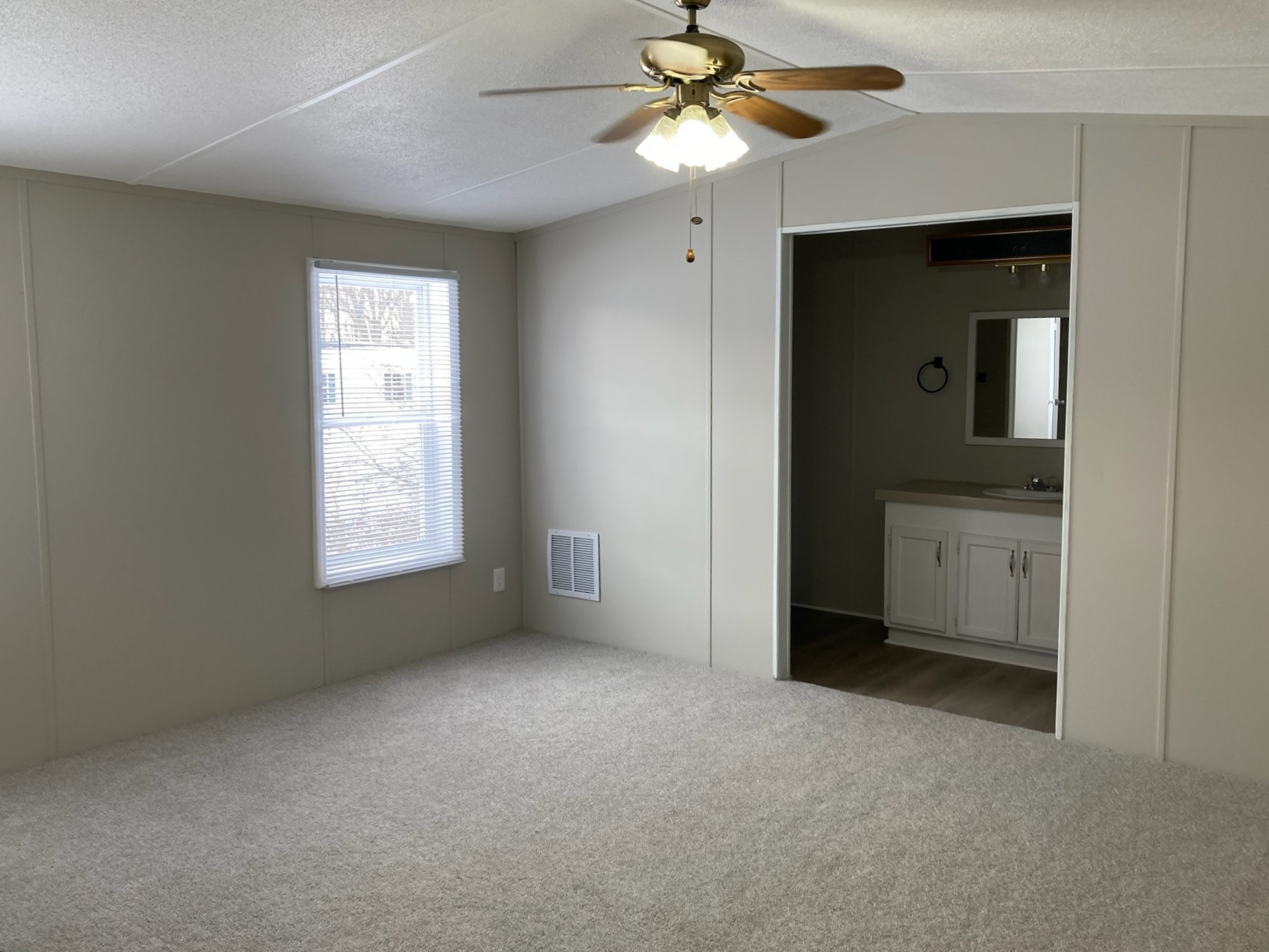 A photo of the Stonecrest Manor Home