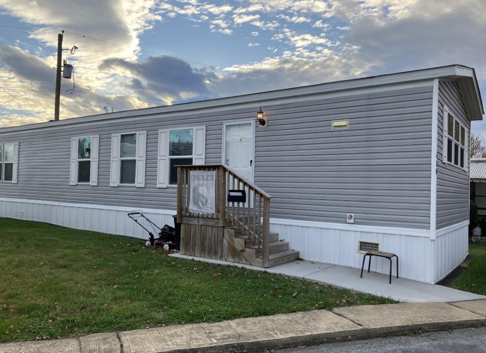 A photo of the Murray Manor Home