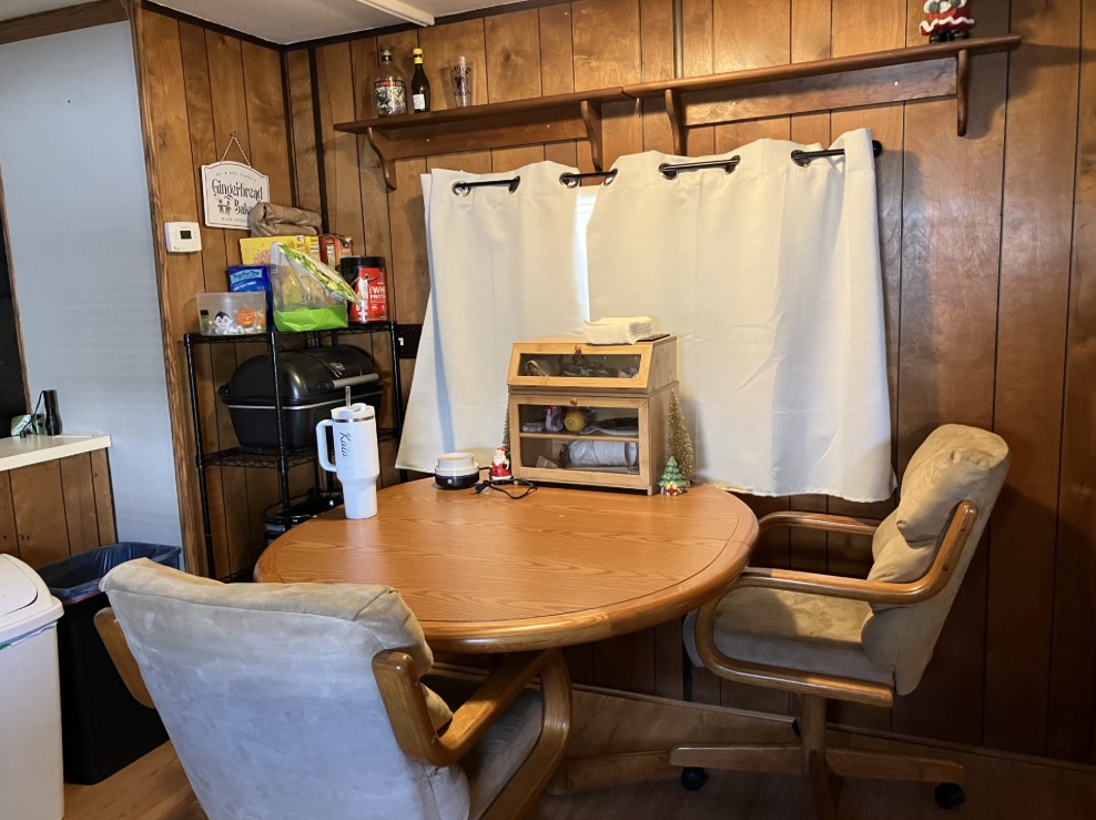 A photo of the Murray Manor Home