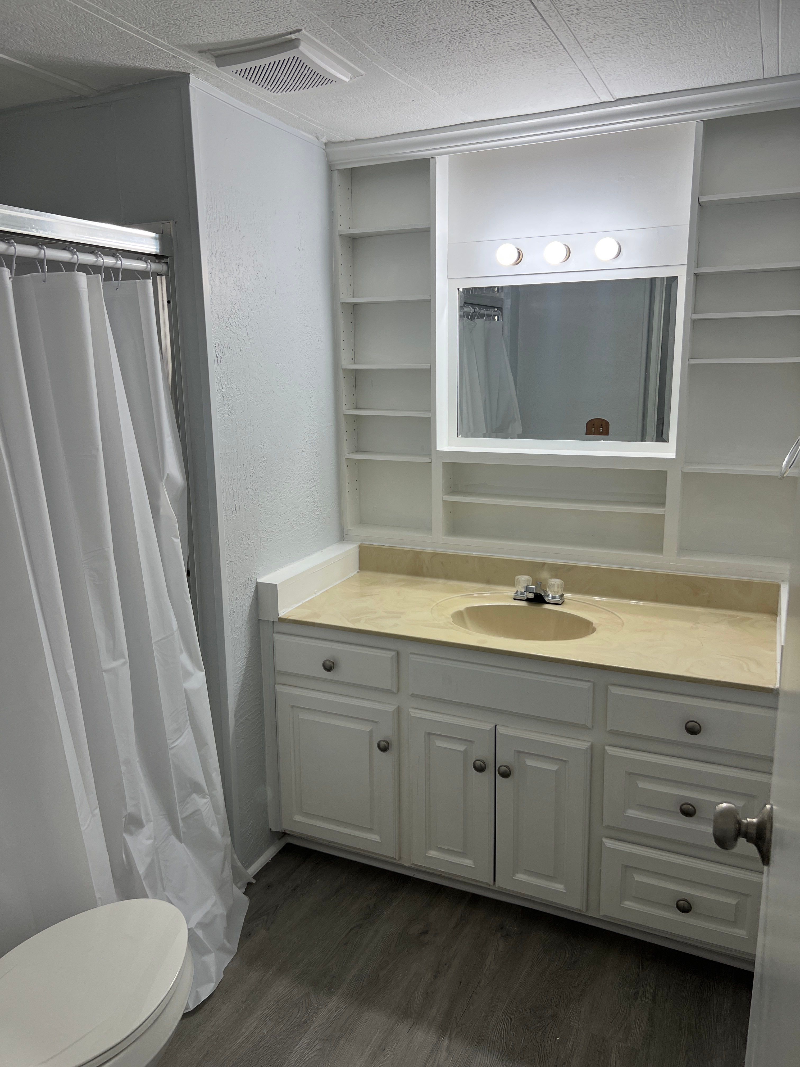 A photo of the Springdale Lake Home