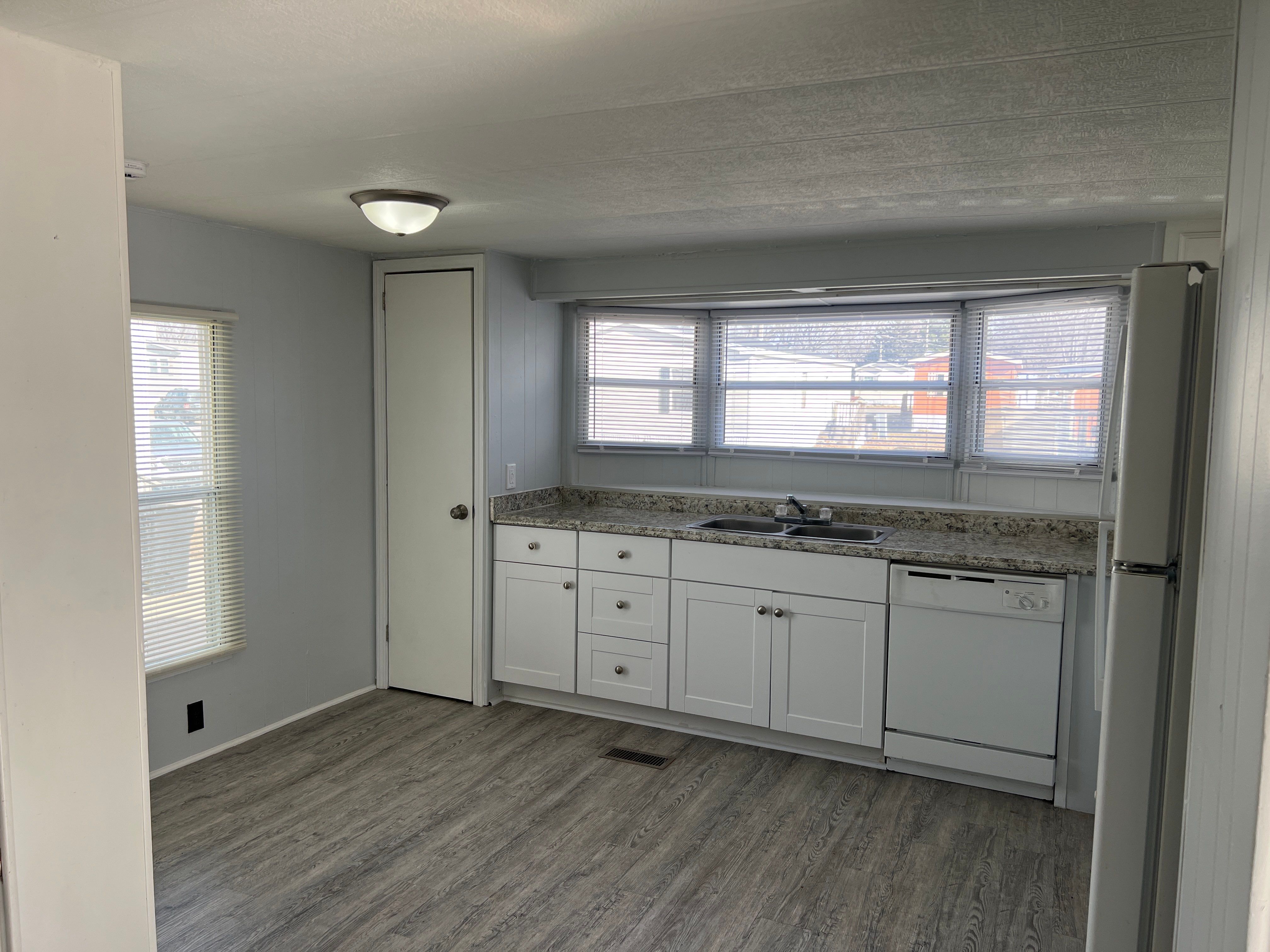 A photo of the Springdale Lake Home