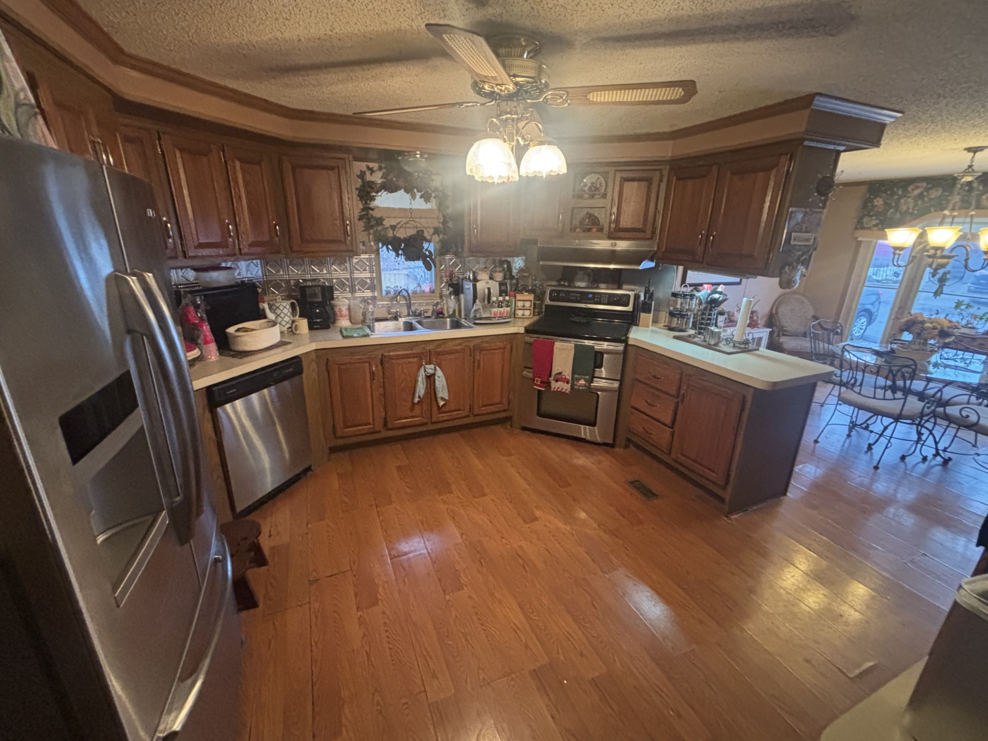 A photo of the Eagle Crest Home