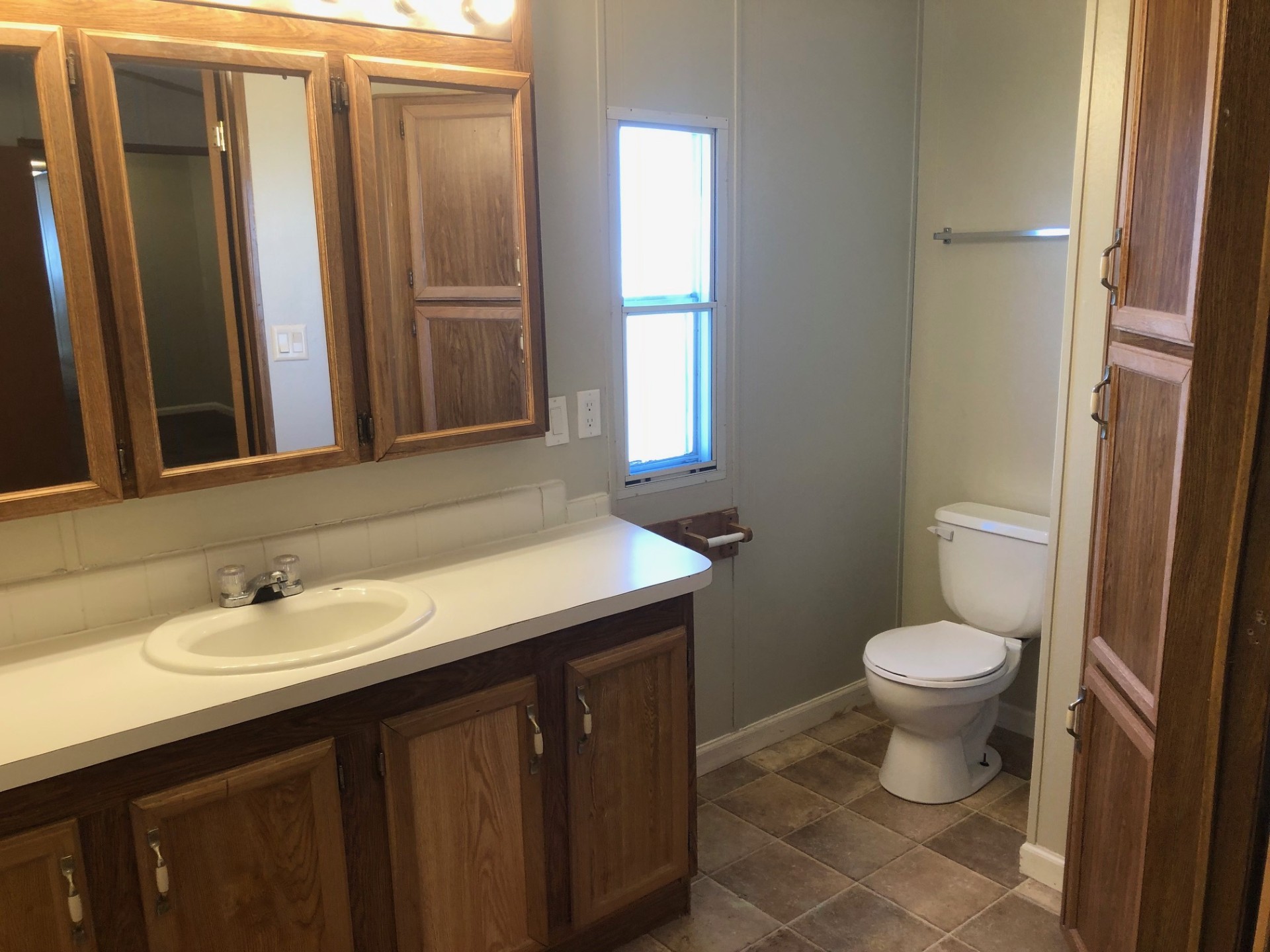 A photo of the Navajo Lake Estates Home