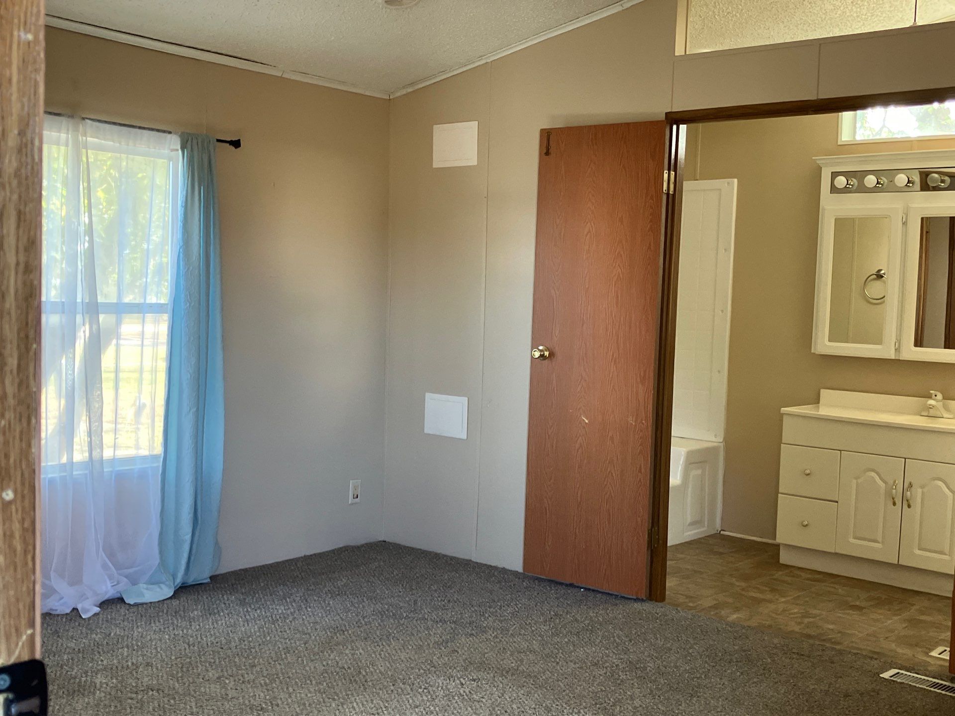 A photo of the Navajo Lake Estates Home