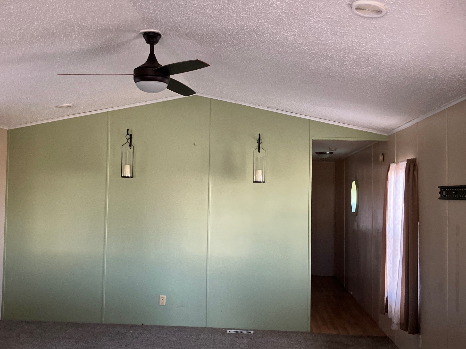 A photo of the Navajo Lake Estates Home