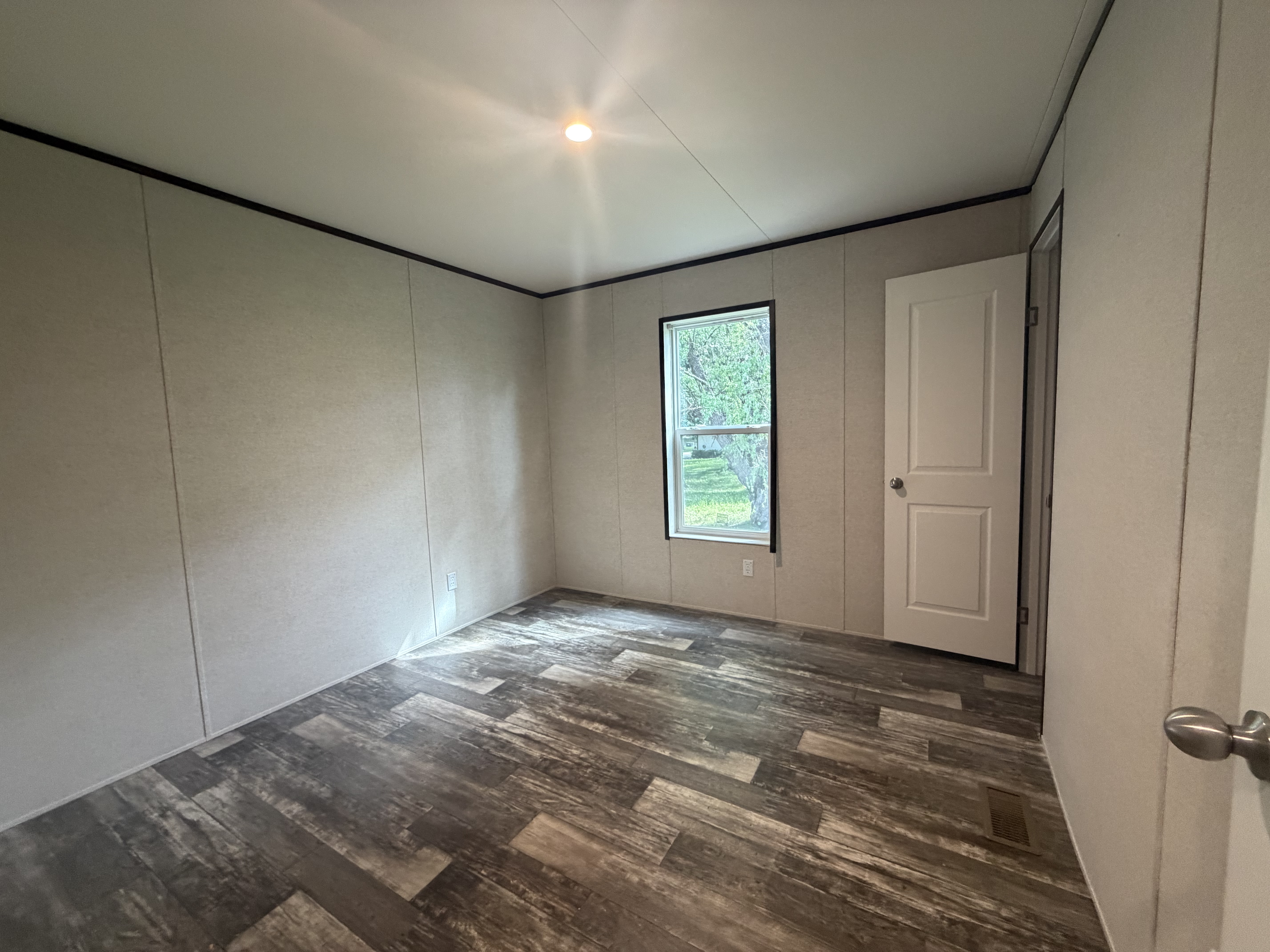 A photo of the Lakeshore Landing Home